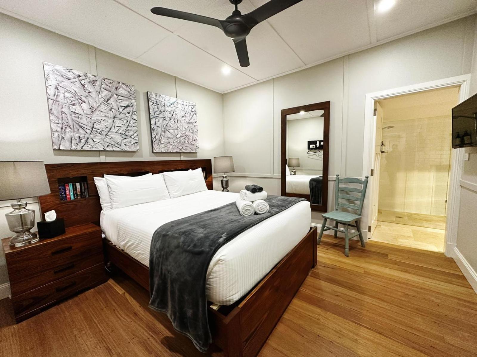 Kalinya Estate Platinum- Homestead, Lodge & Barn- up to 34 guests
