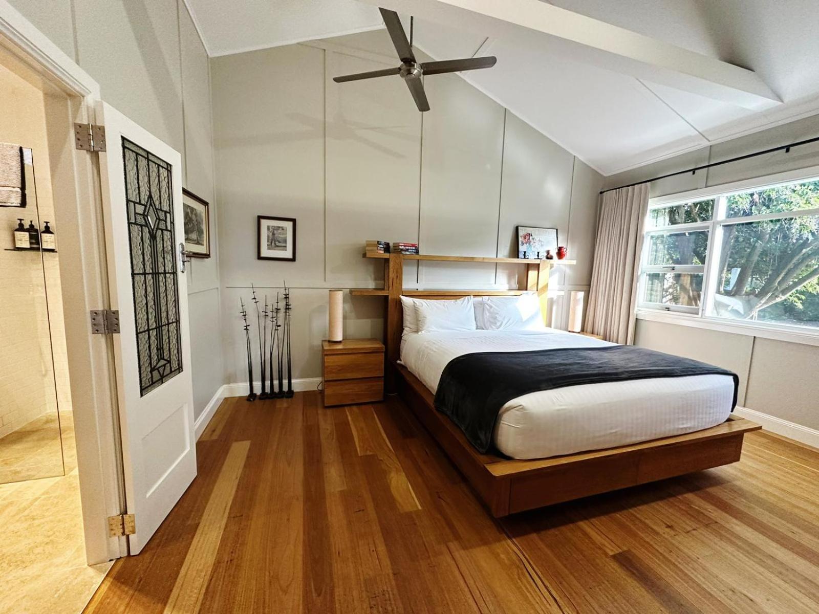 Kalinya Estate Platinum- Homestead, Lodge & Barn- up to 34 guests