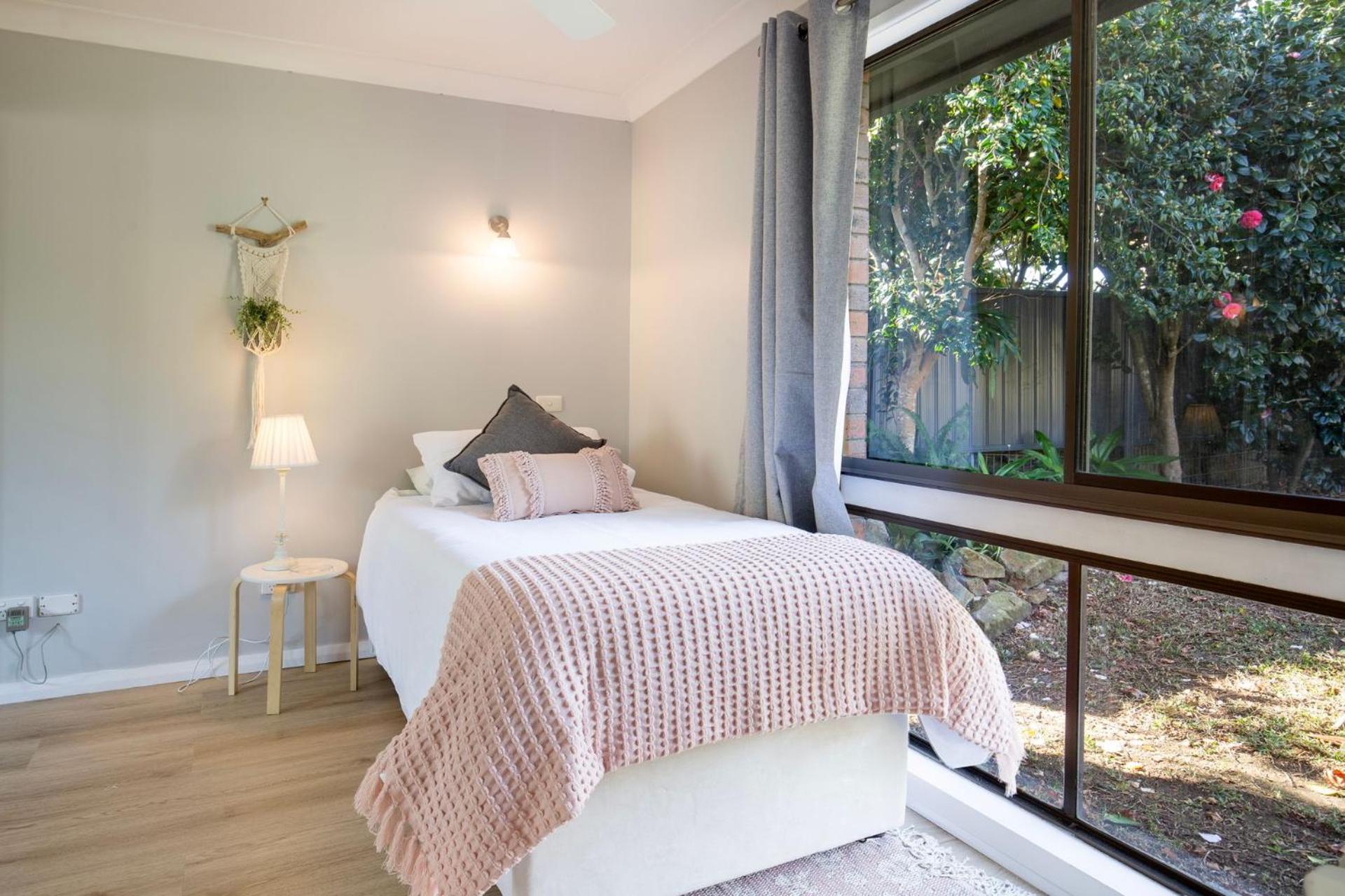 Seagrass Pet Friendly 10 Mins Walk to Beach