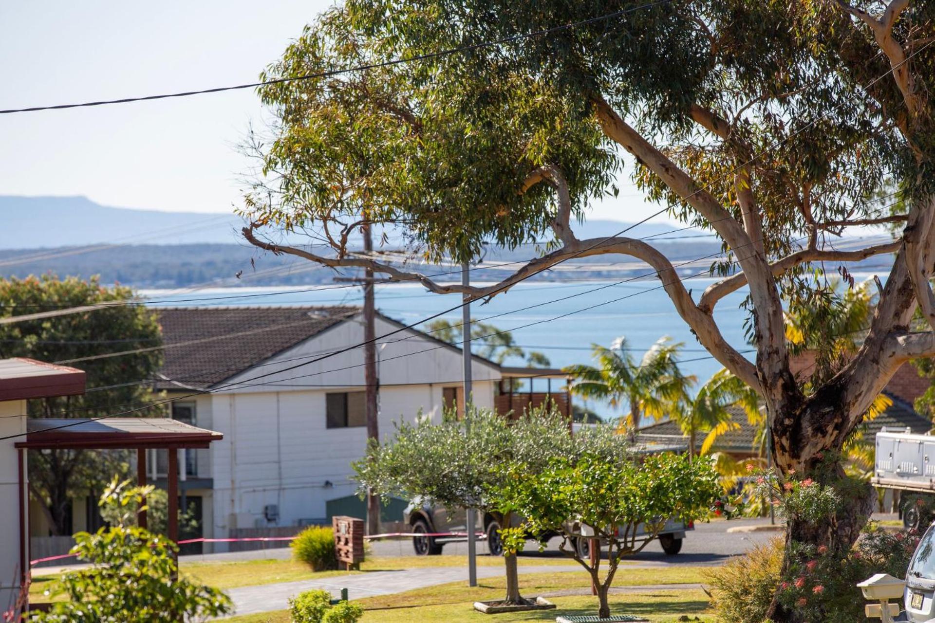 Seagrass Pet Friendly 10 Mins Walk to Beach
