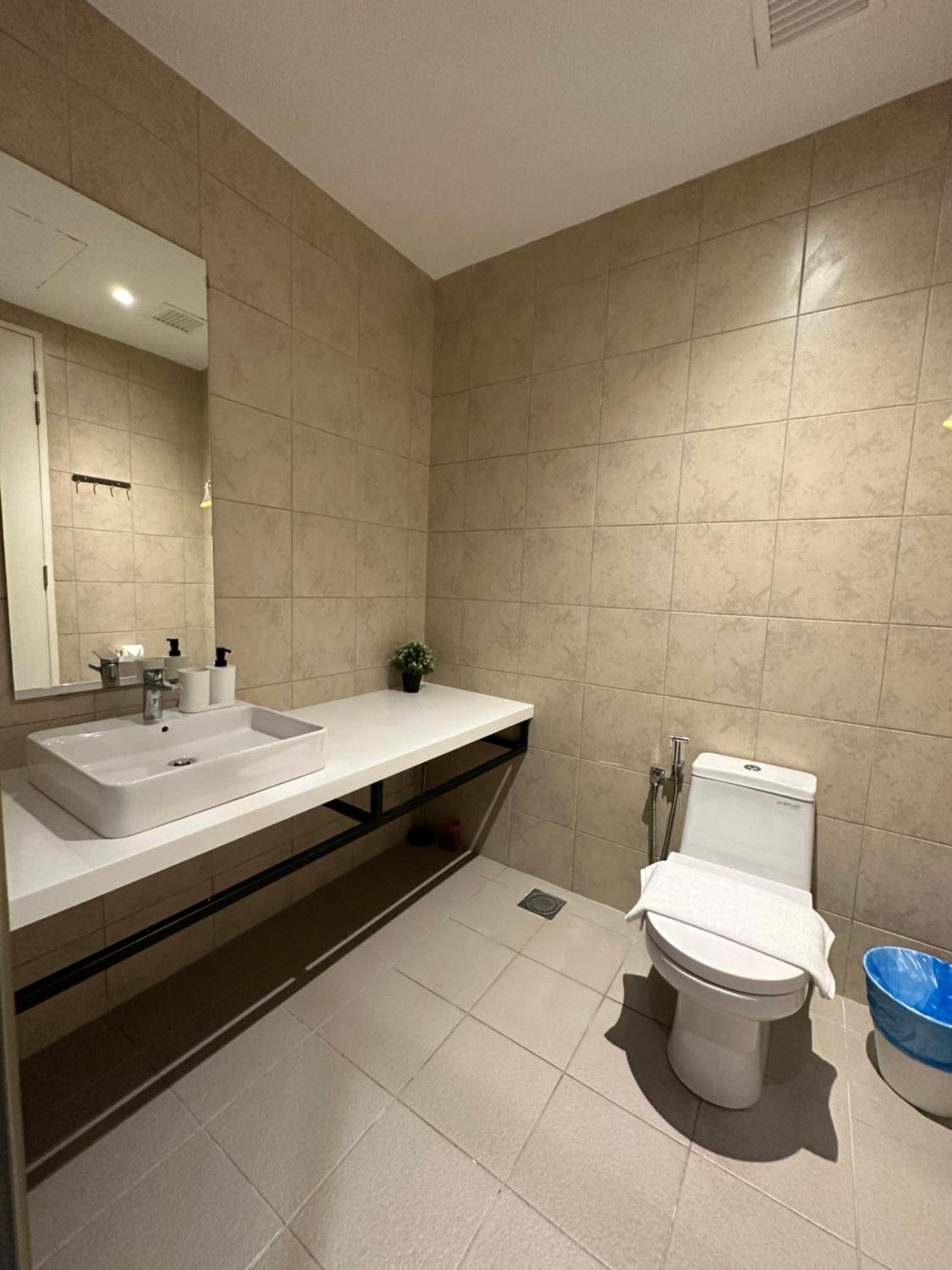 The Robertson 1R1B/High flr-cosy room/ Bukit-bint