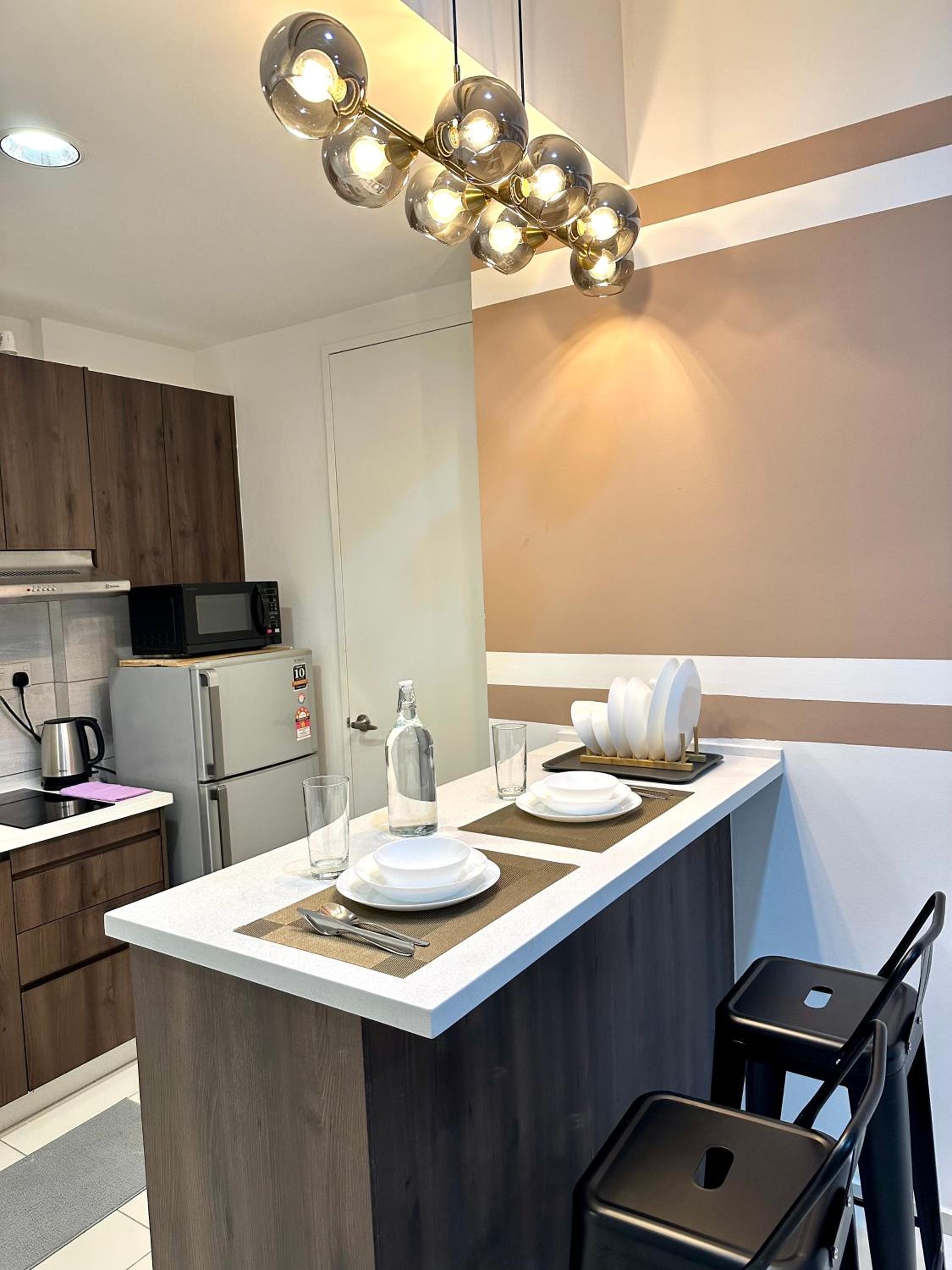 The Robertson 1R1B/High flr-cosy room/ Bukit-bint