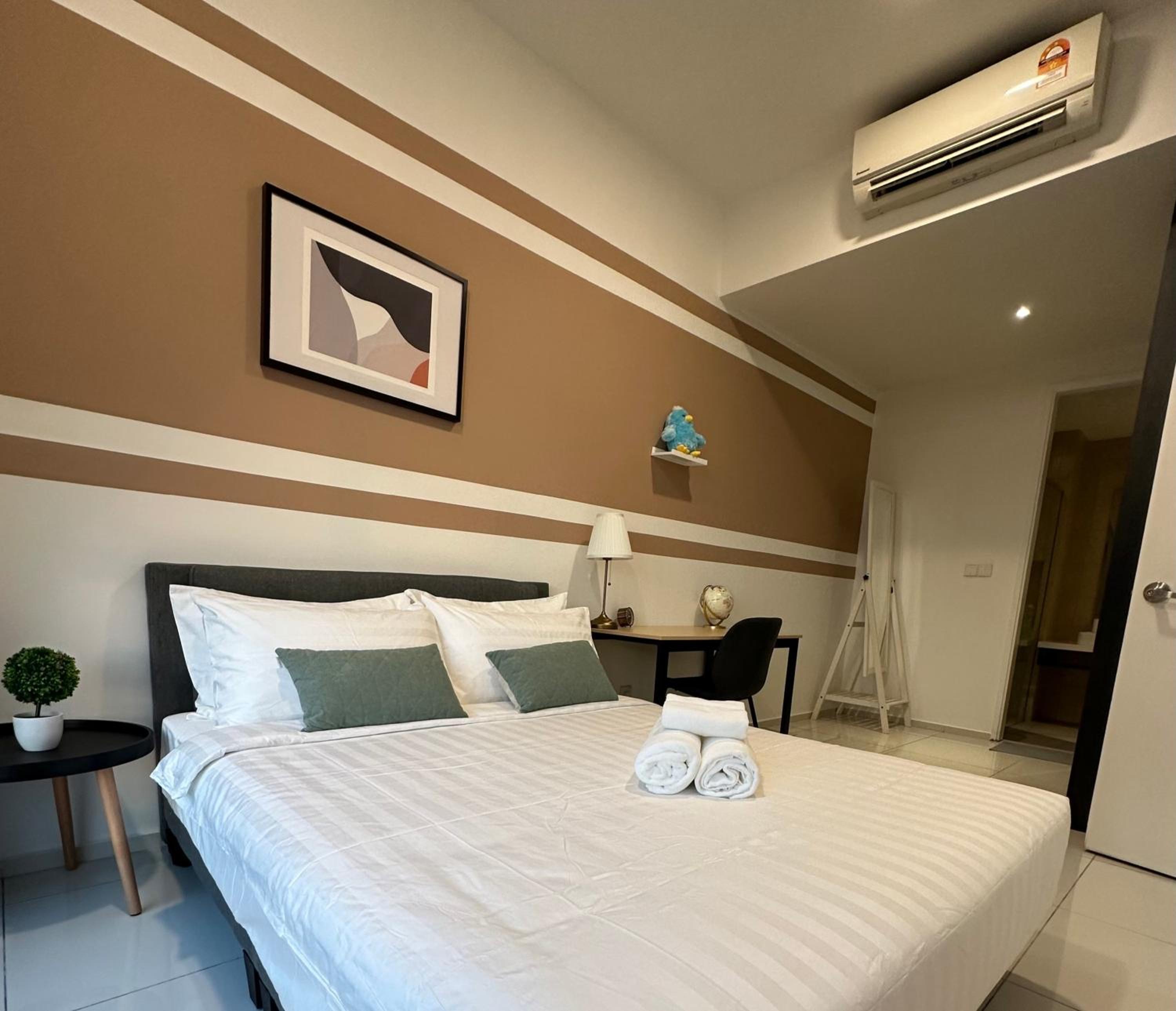 The Robertson 1R1B/High flr-cosy room/ Bukit-bint