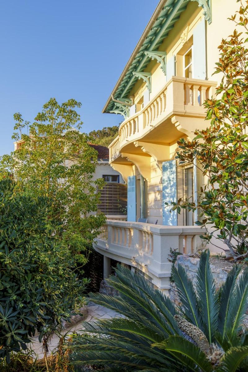 Magnificent villa with sea view in Théoule sur mer - by feelluxuryholidays