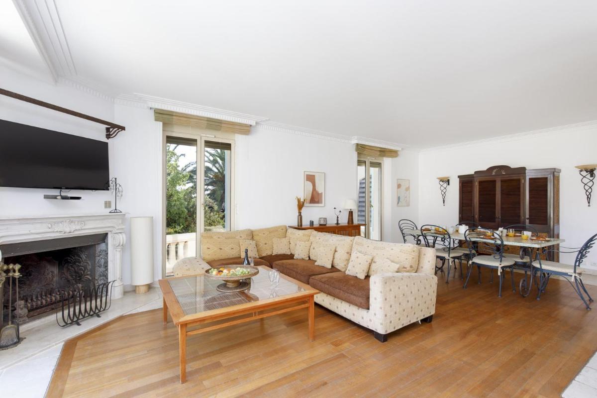 Magnificent villa with sea view in Théoule sur mer - by feelluxuryholidays