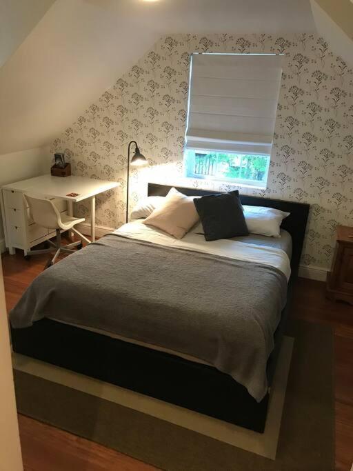 Cozy Chalet near the Design District