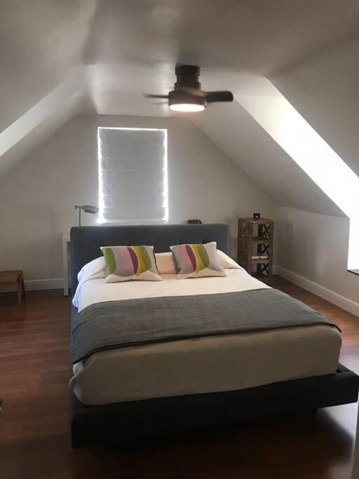 Cozy Chalet near the Design District