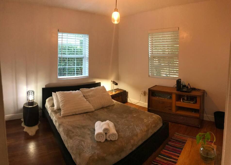 Cozy Chalet near the Design District