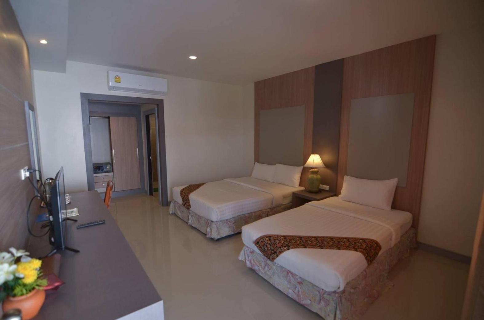 Nakara Long Beach Resort - SHA Extra Plus