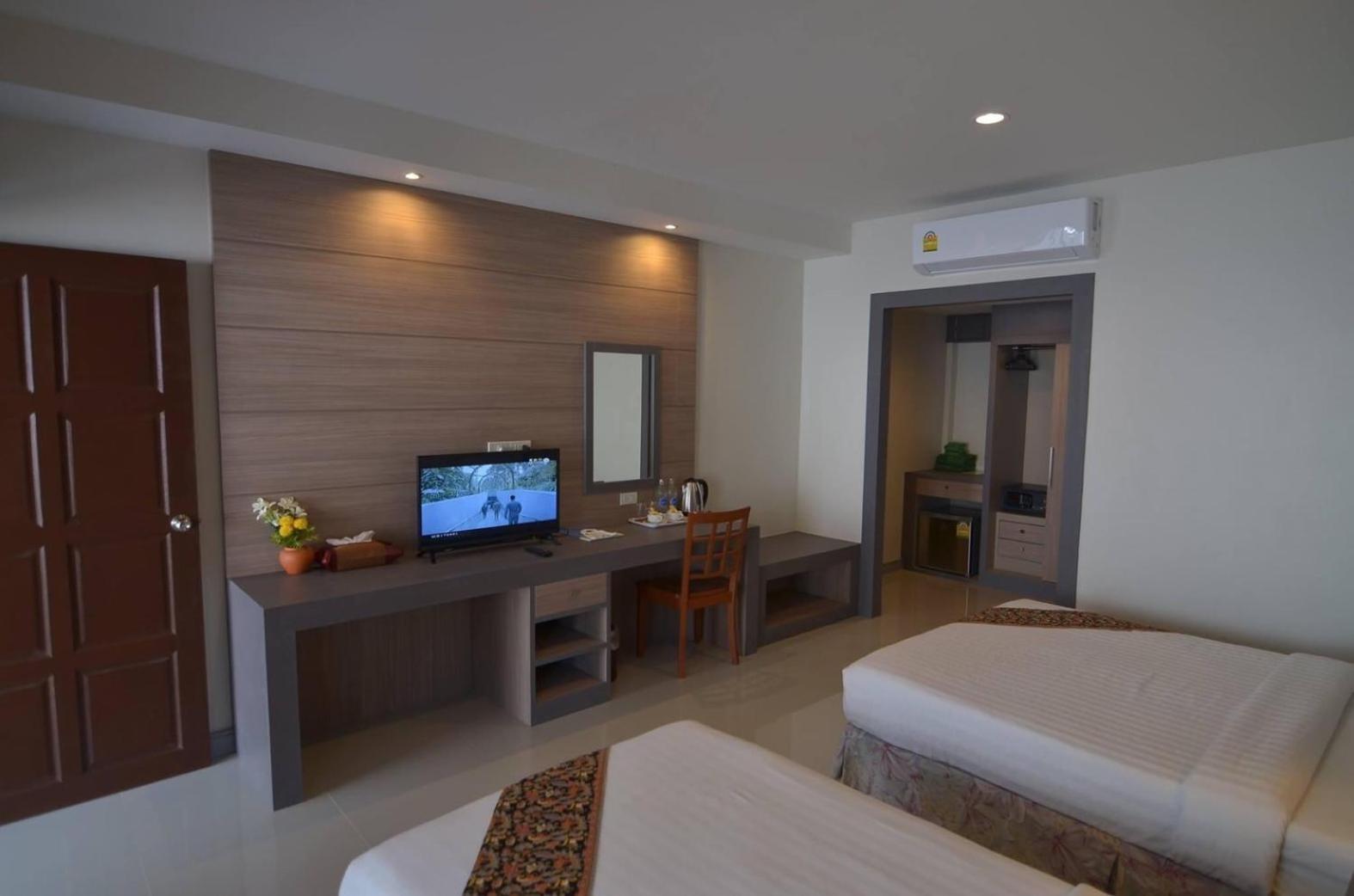 Nakara Long Beach Resort - SHA Extra Plus