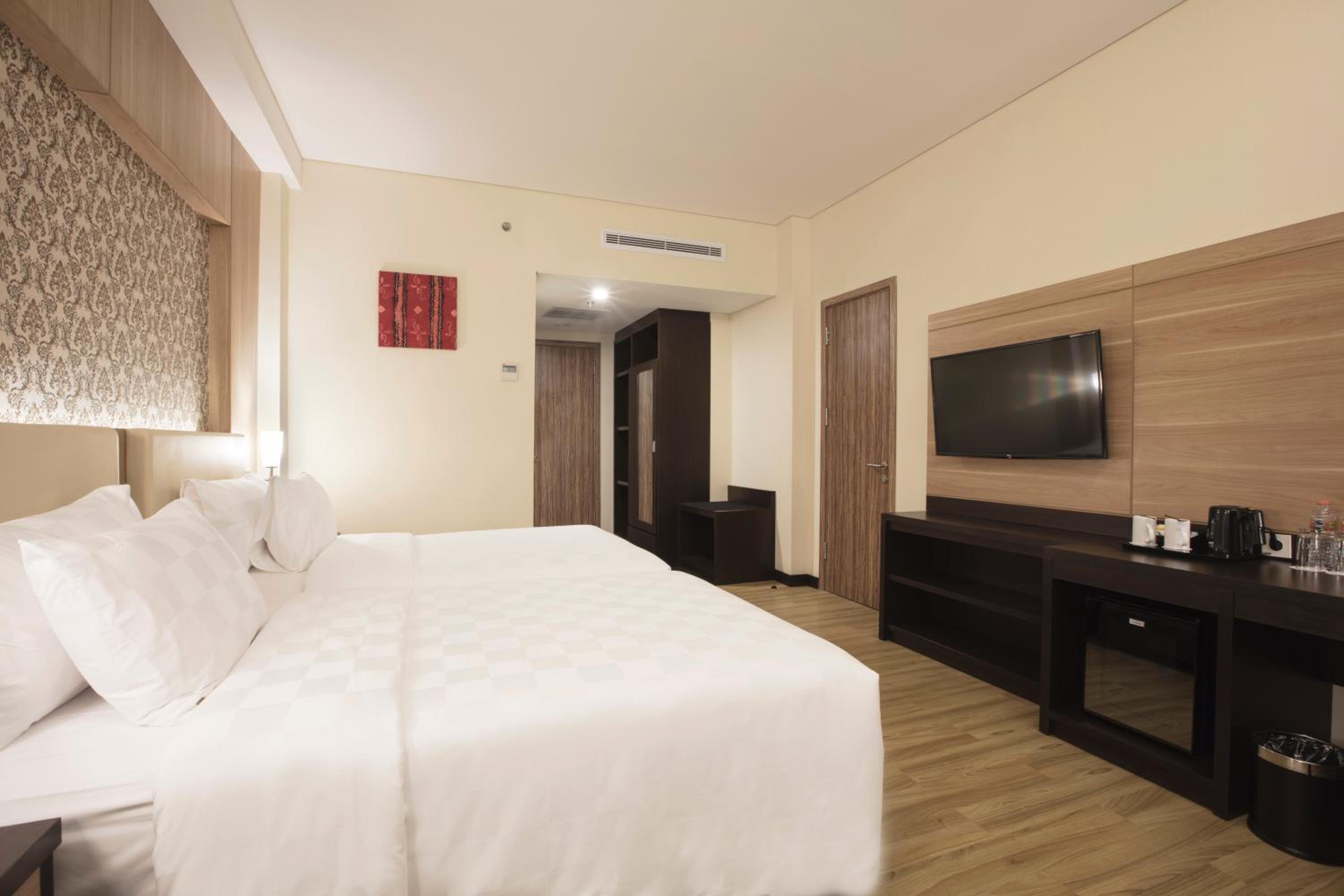 BEST WORLD KINDAI HOTEL