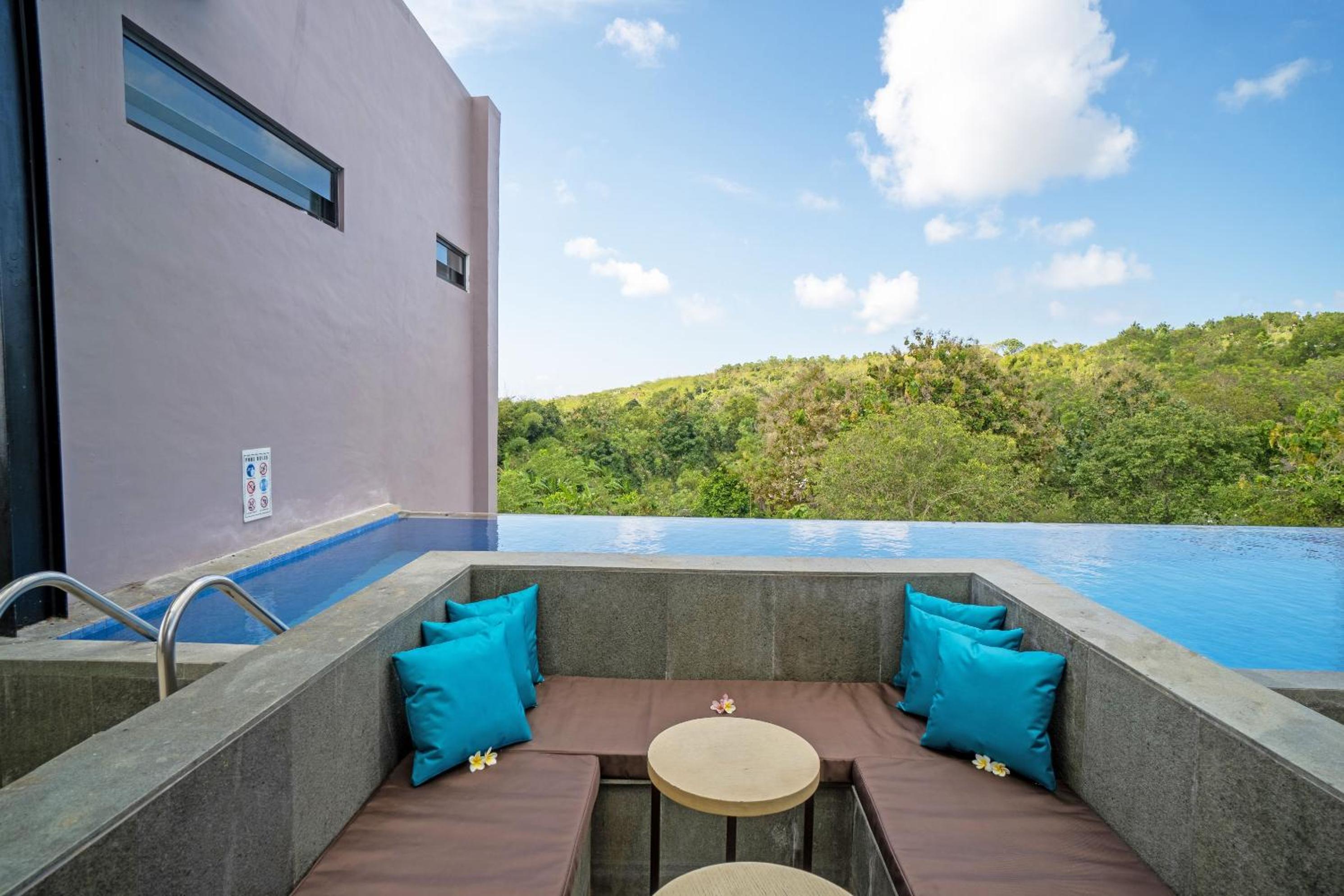 Nusa Dua Bay View Villas