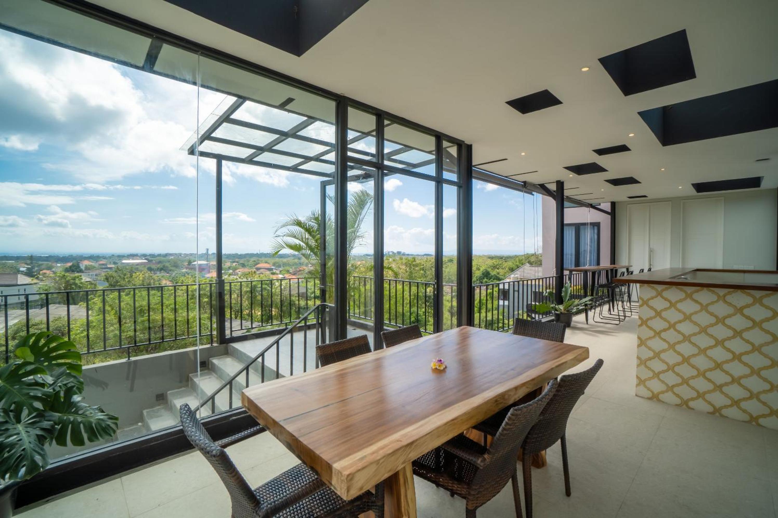 Nusa Dua Bay View Villas