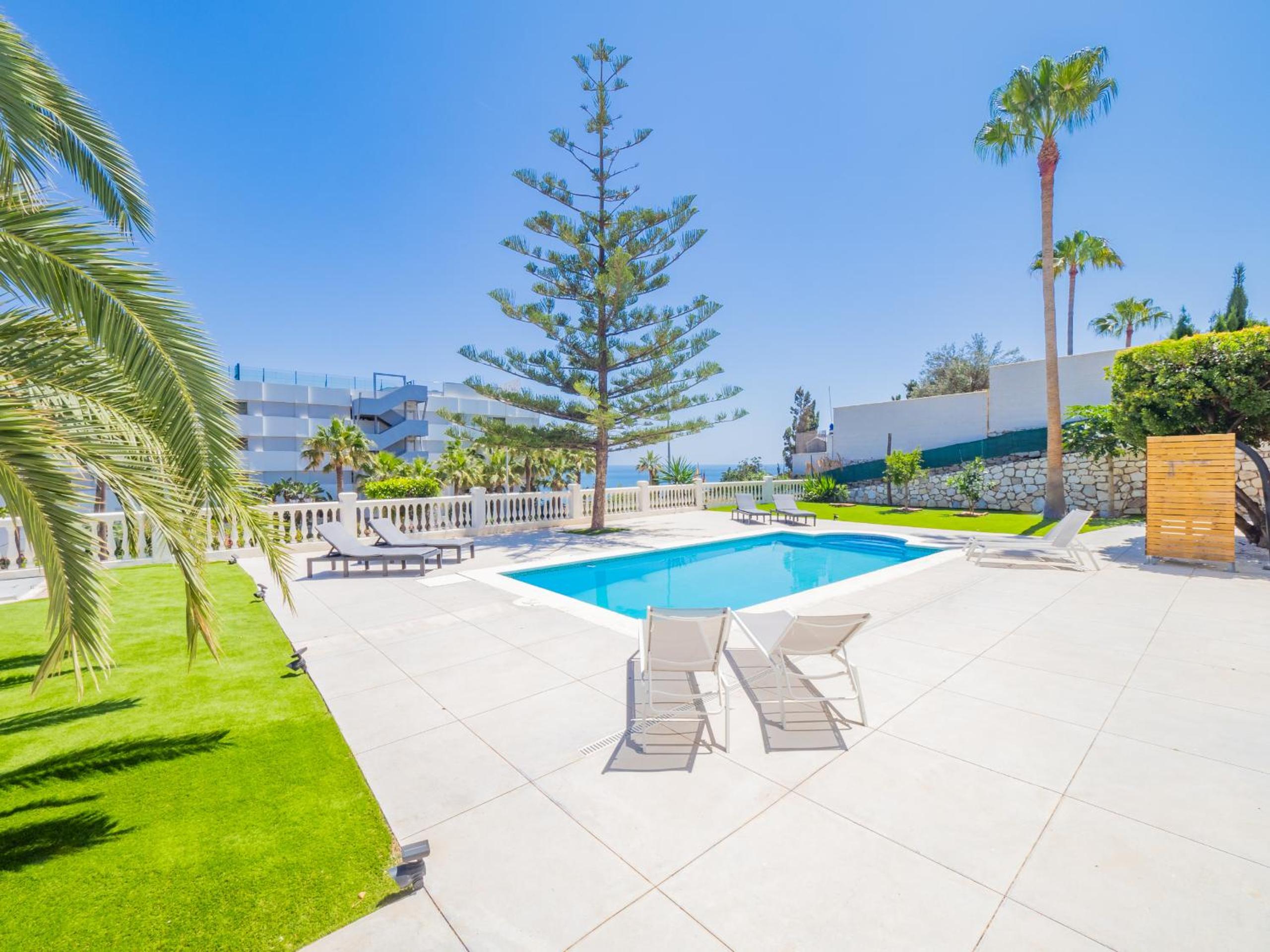 Cubo's Beach Front Villa Benalmadena