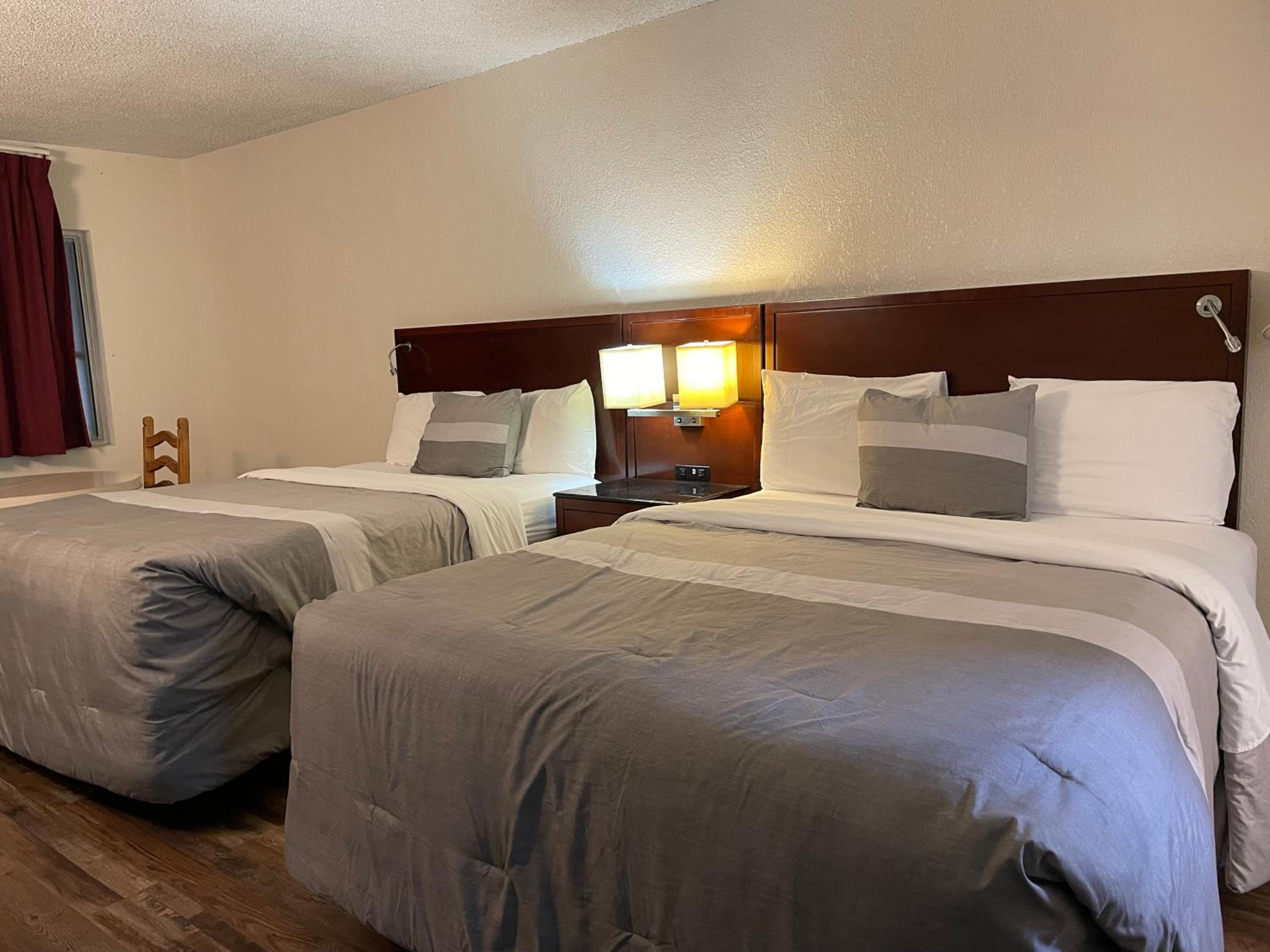 Ventura Vacations - Travelers Beach Inn - Property Image 12