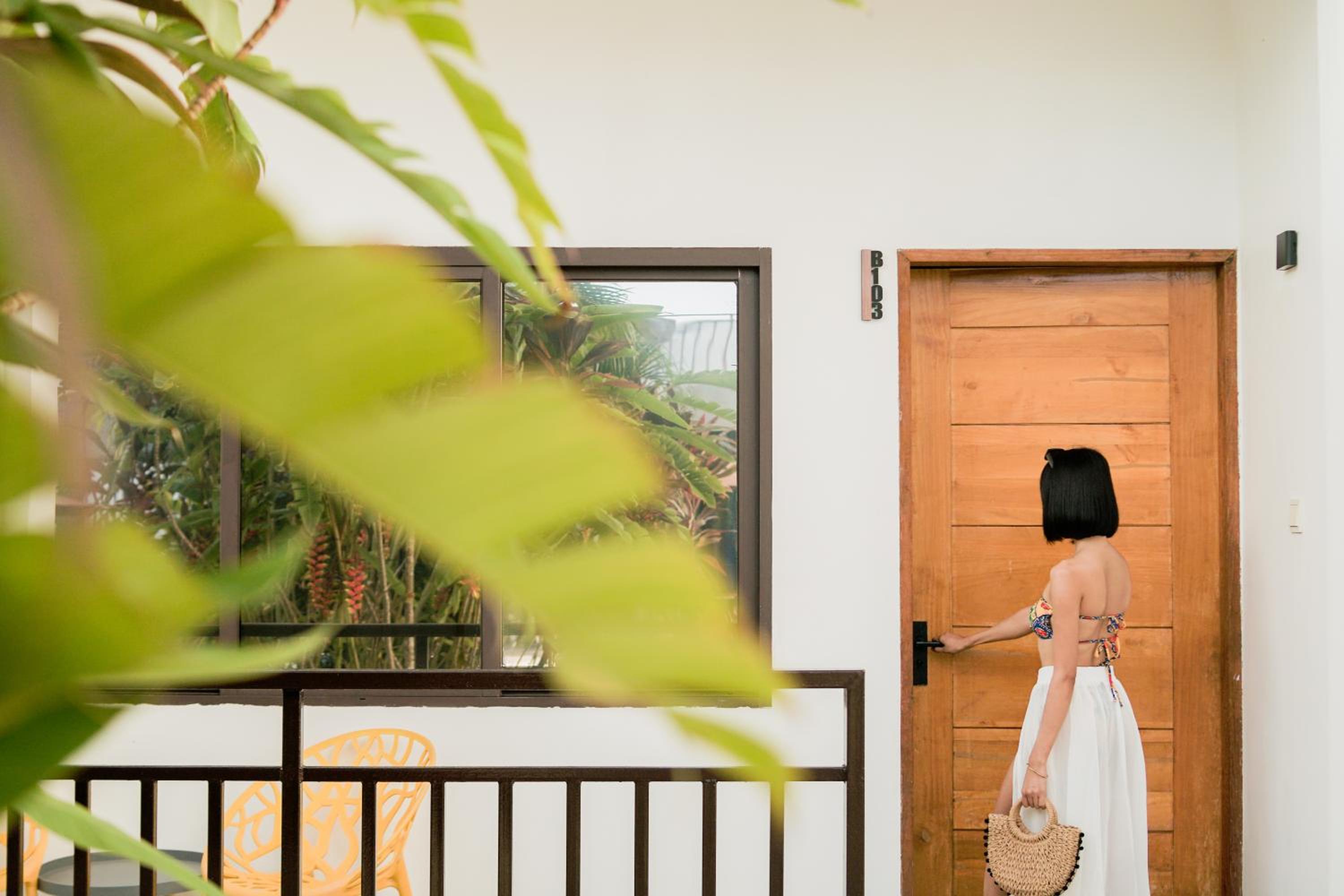 Holabay Resort