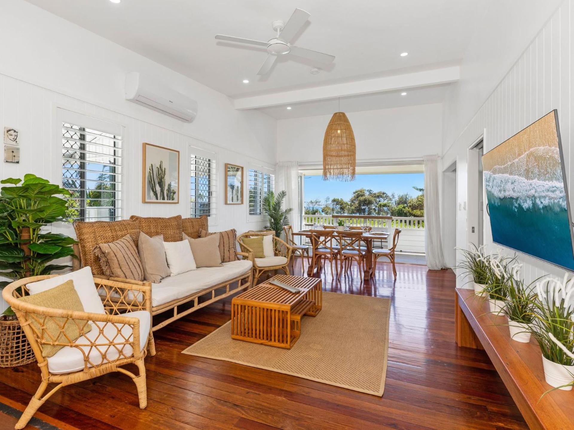 Oceanfront Beach House On Marine Parade