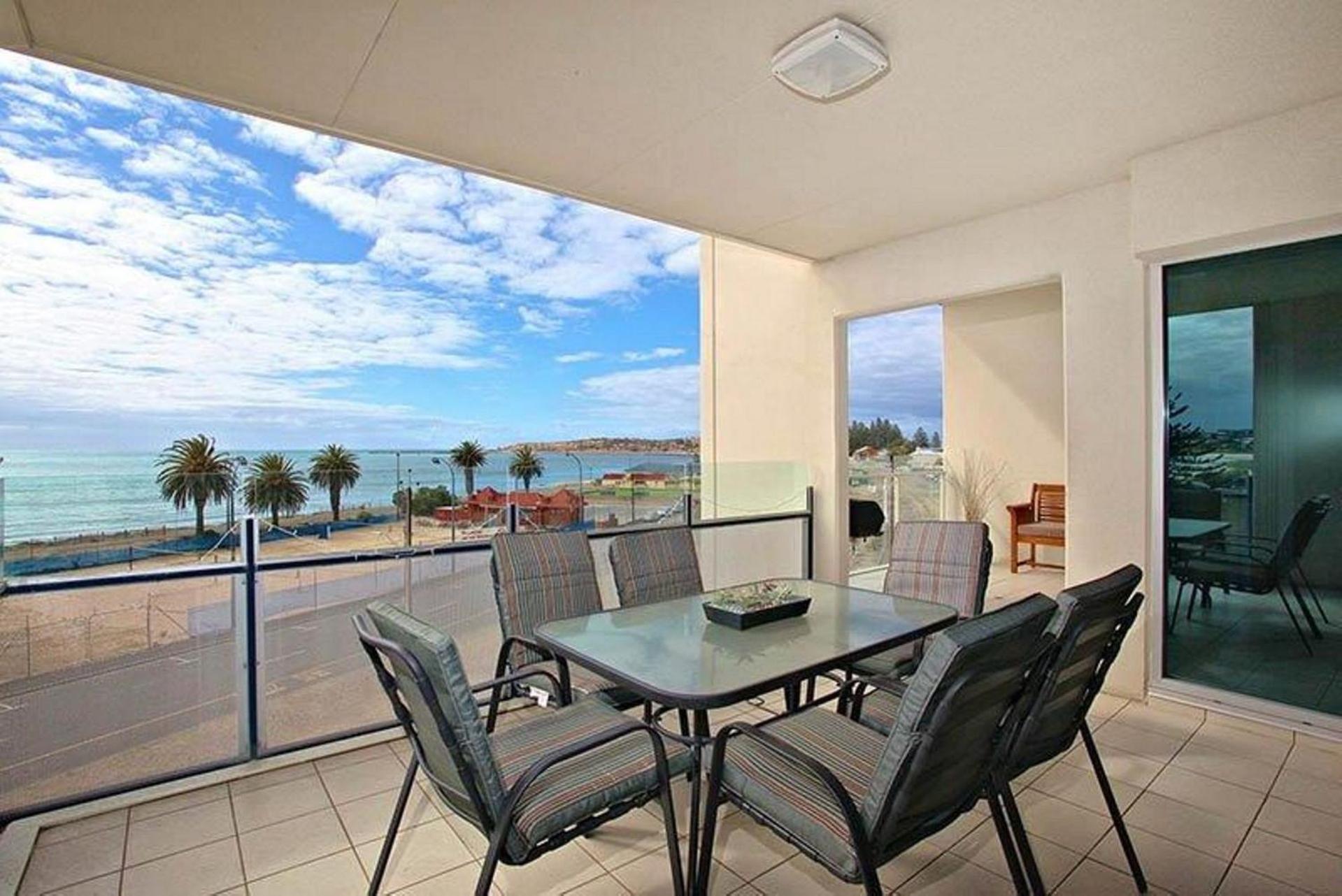 The Penthouse with Views