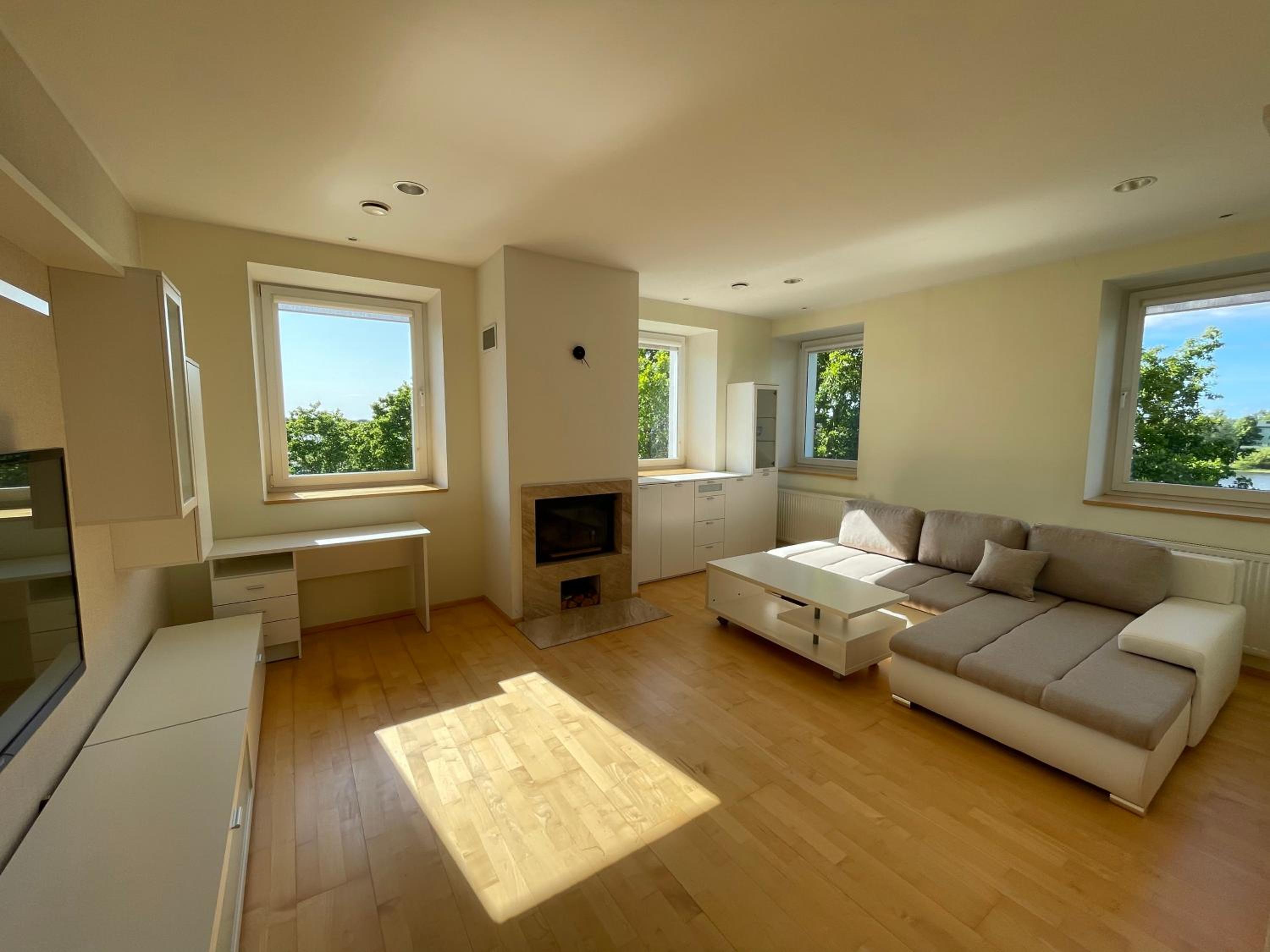 Spacious 3-bedroom apartment with sauna