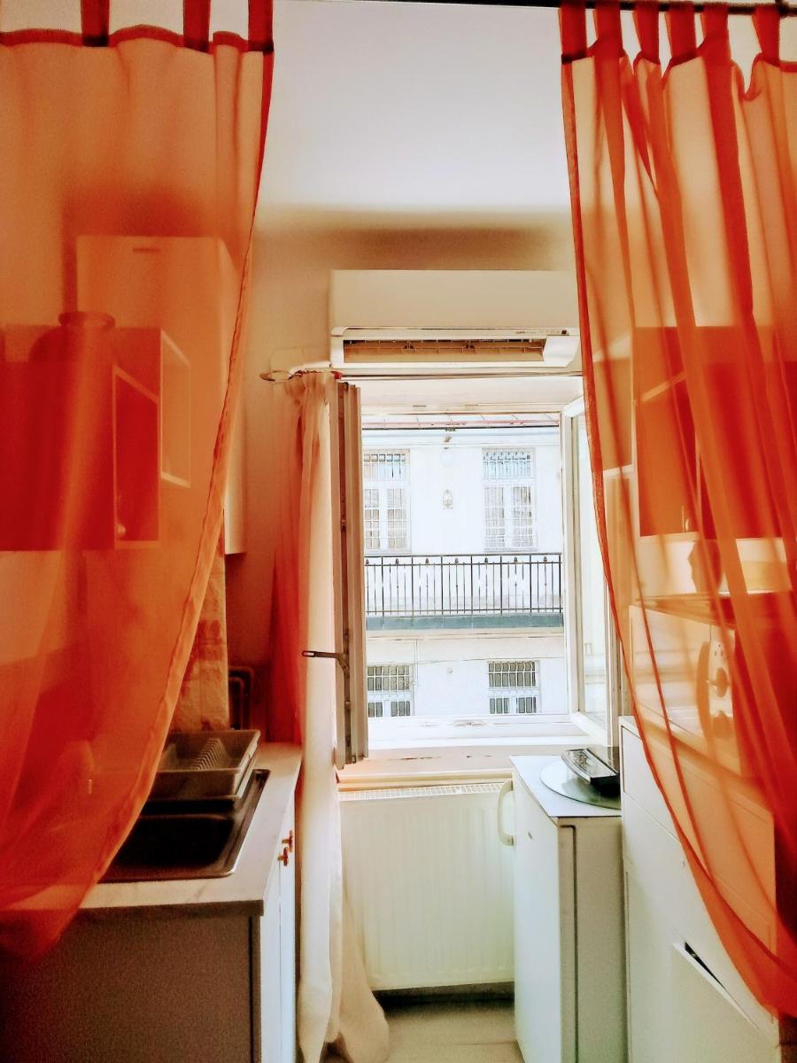 Gold Apartment view 3