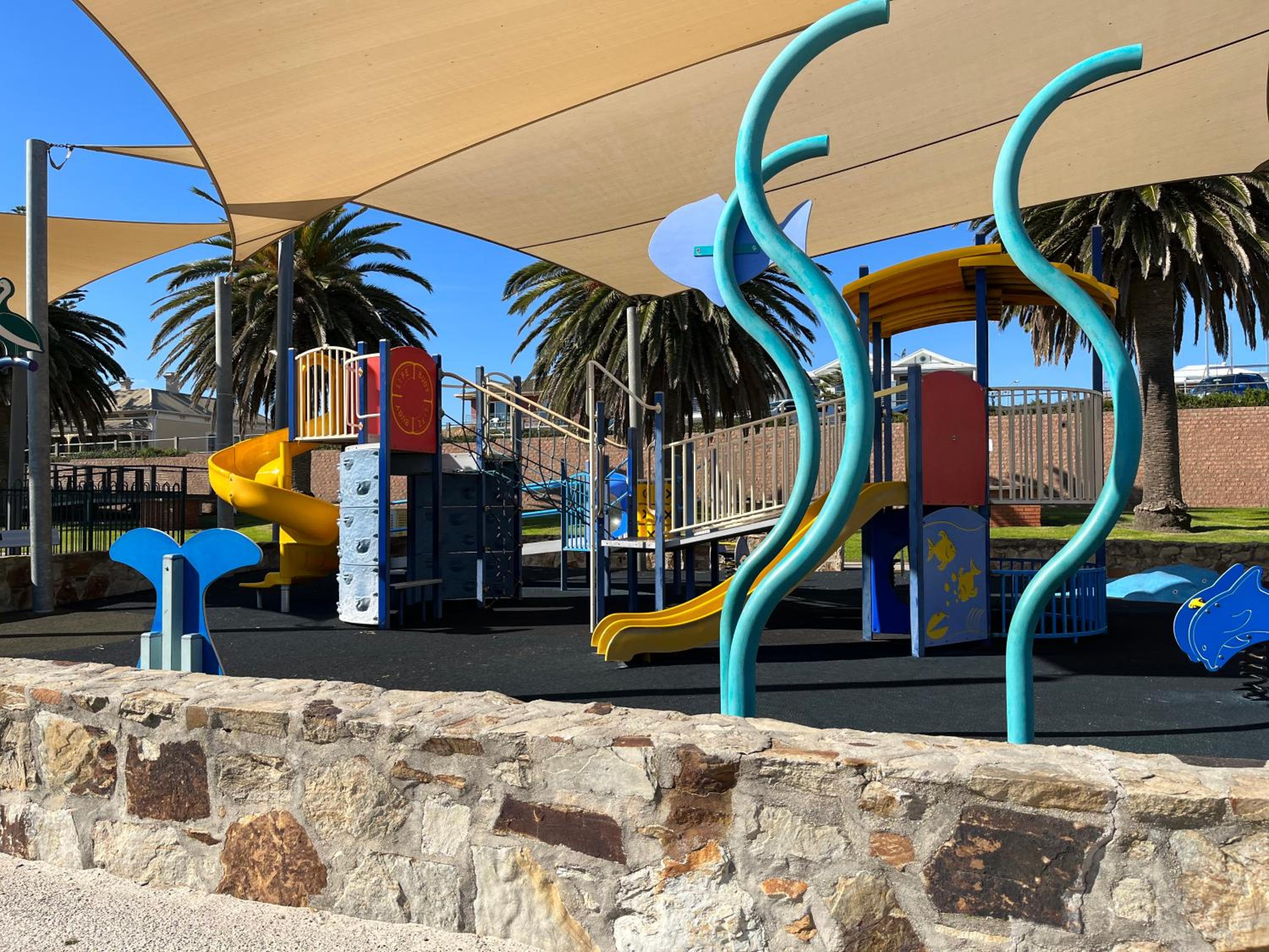 96B Esplanade, Semaphore