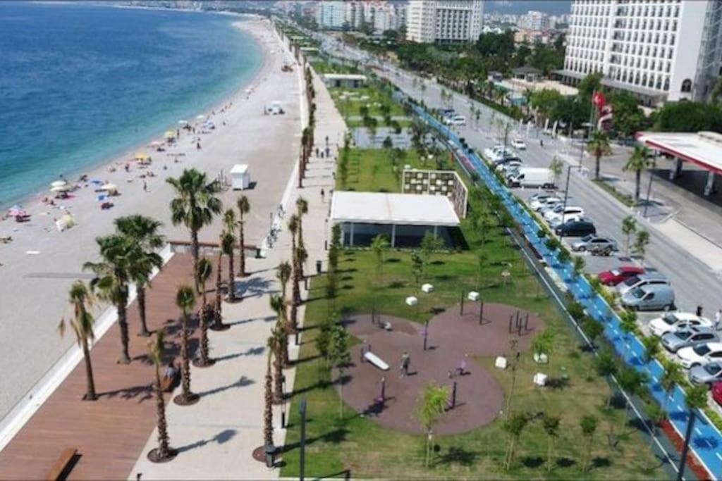Erasta avm 2dk Konyaaltı plajı 3km geniş daire'16'