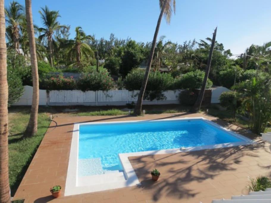 Villa Laurier Rose avec piscine proche lagon de La Saline