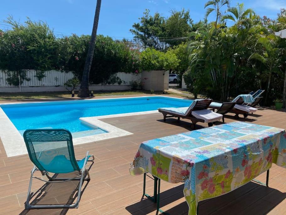 Villa Laurier Rose avec piscine proche lagon de La Saline