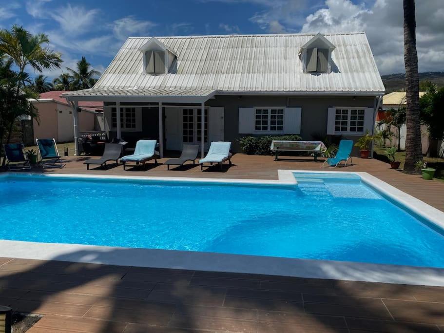 Villa Laurier Rose avec piscine proche lagon de La Saline