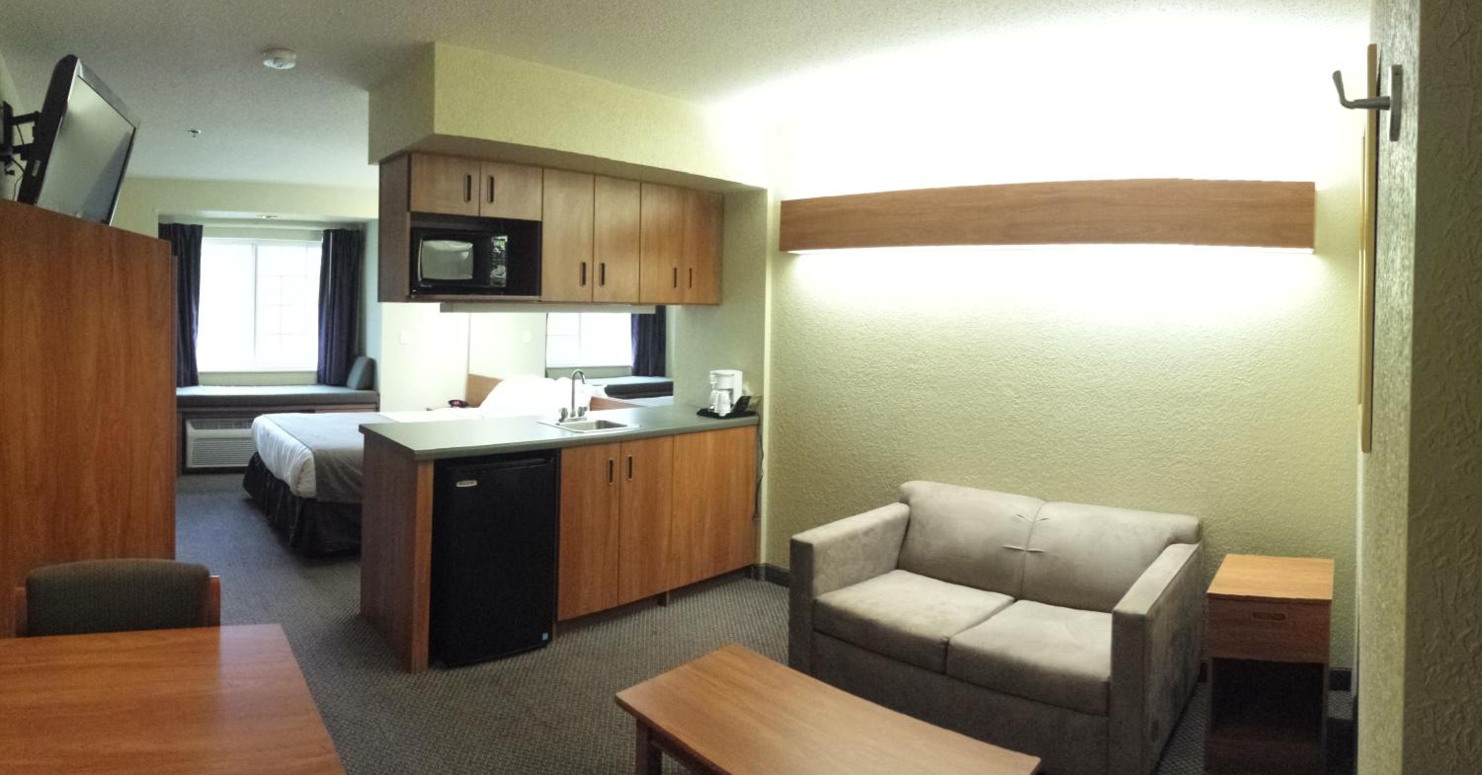 Beckley Vacations - Microtel Inn  Suites Beckley East - Property Image 37