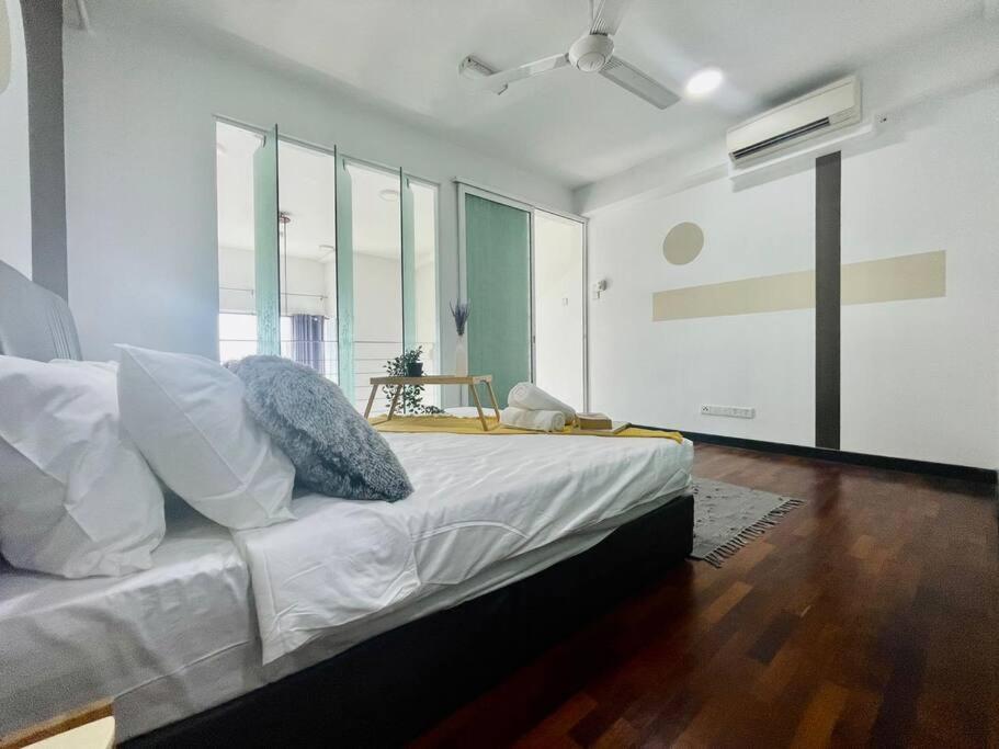5 Pax Scott Garden Modern Homestay 5 mins to Mid Valley