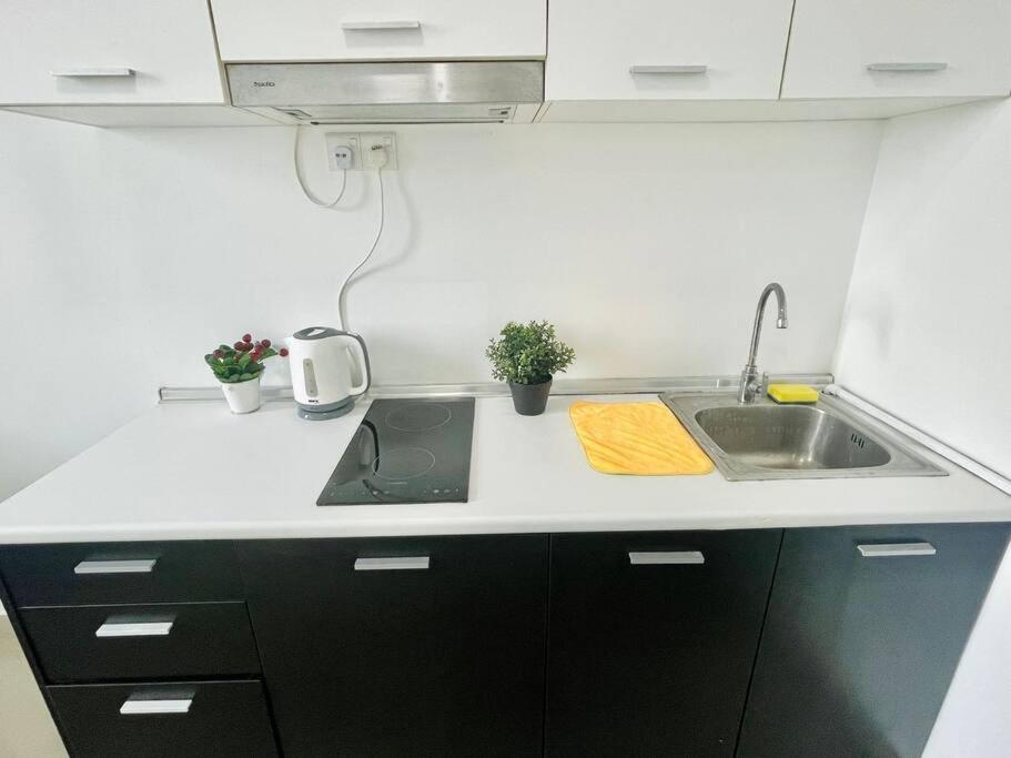 5 Pax Scott Garden Modern Homestay 5 mins to Mid Valley