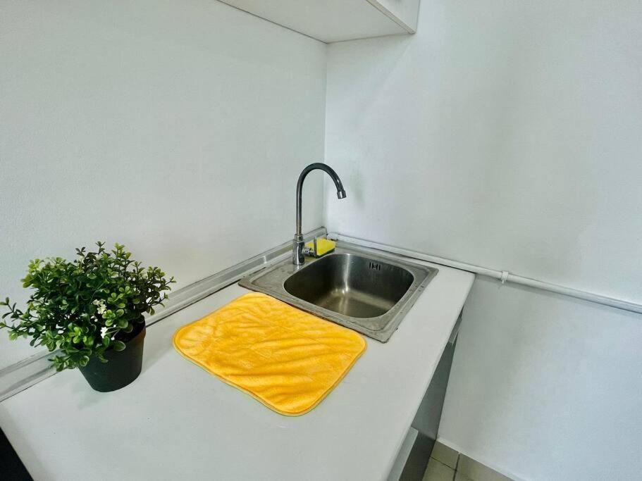 5 Pax Scott Garden Modern Homestay 5 mins to Mid Valley
