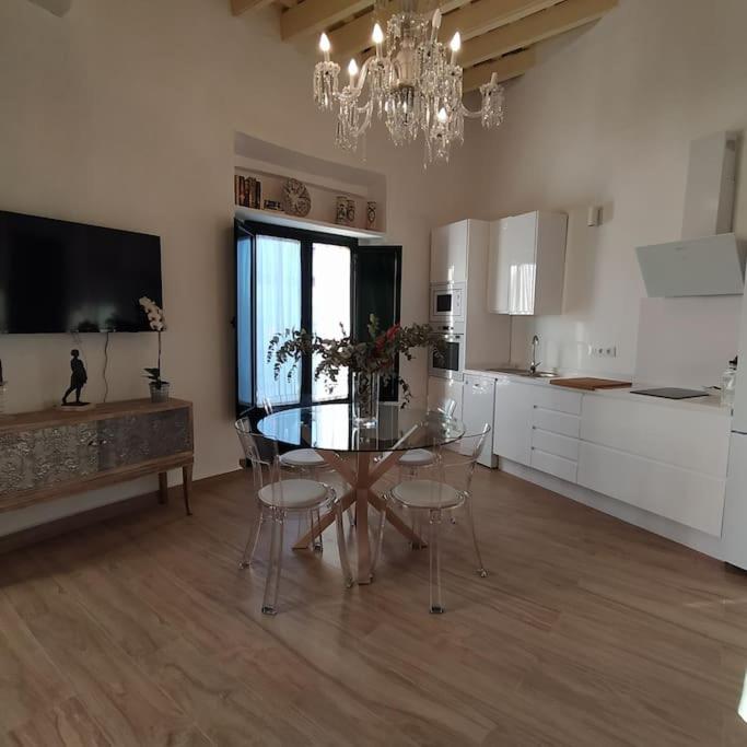 Casa Mora Triana
