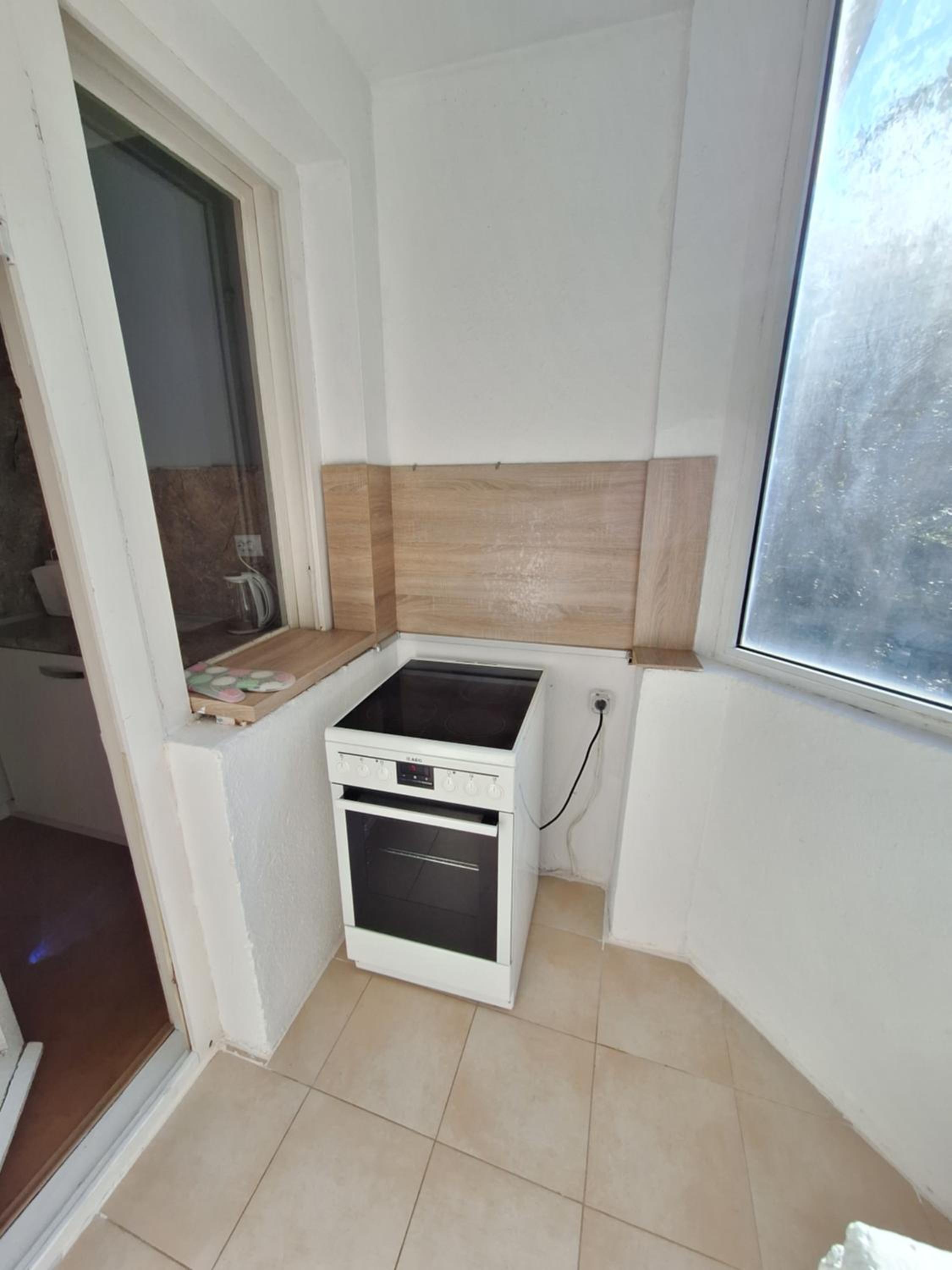 Top Location Harmony Apartment by HostEx