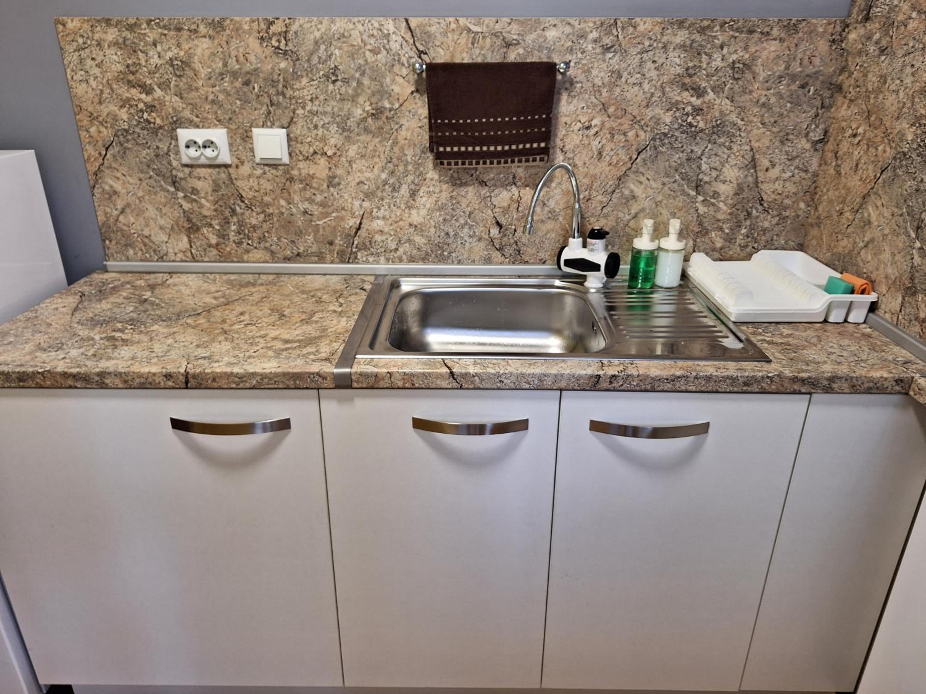 Top Location Harmony Apartment by HostEx