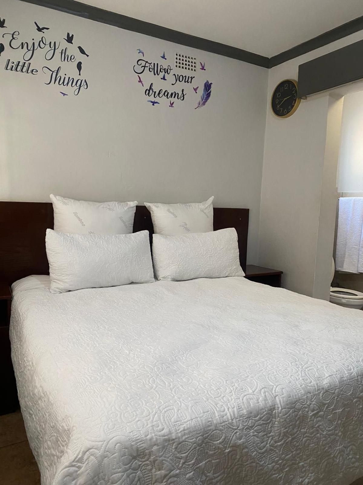 liam travel inn view 5