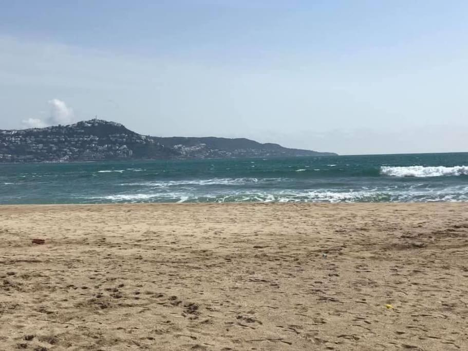 Empuriabrava maison de charme avec piscine
