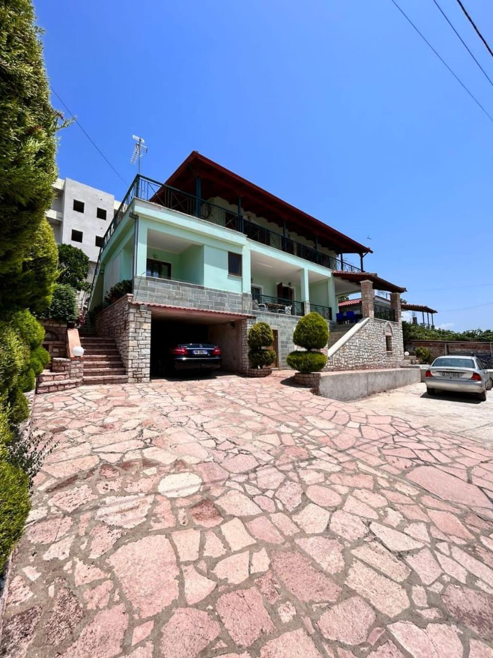 Green Villa Berdenesh
