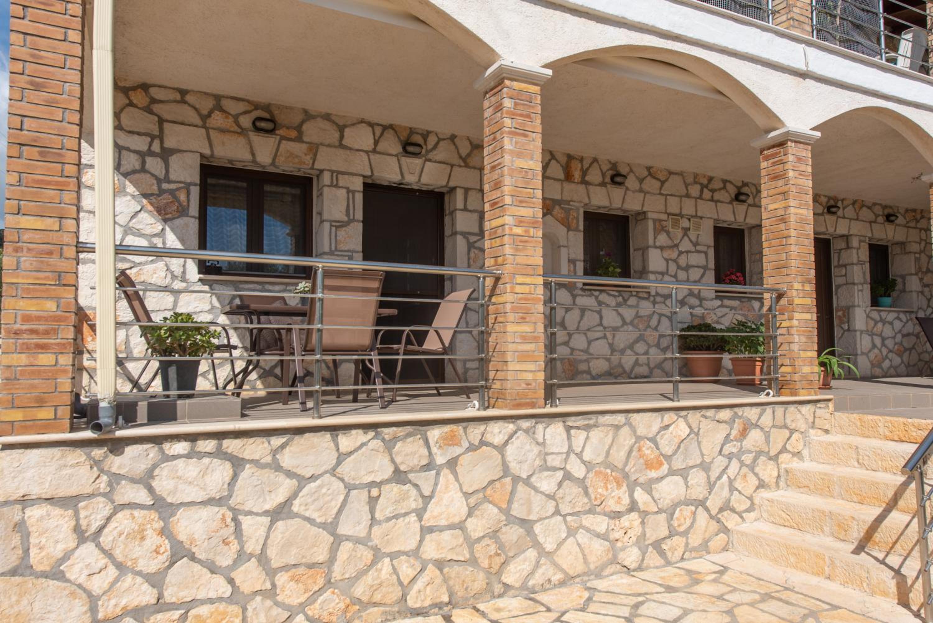 Melissa Luxury Apartments