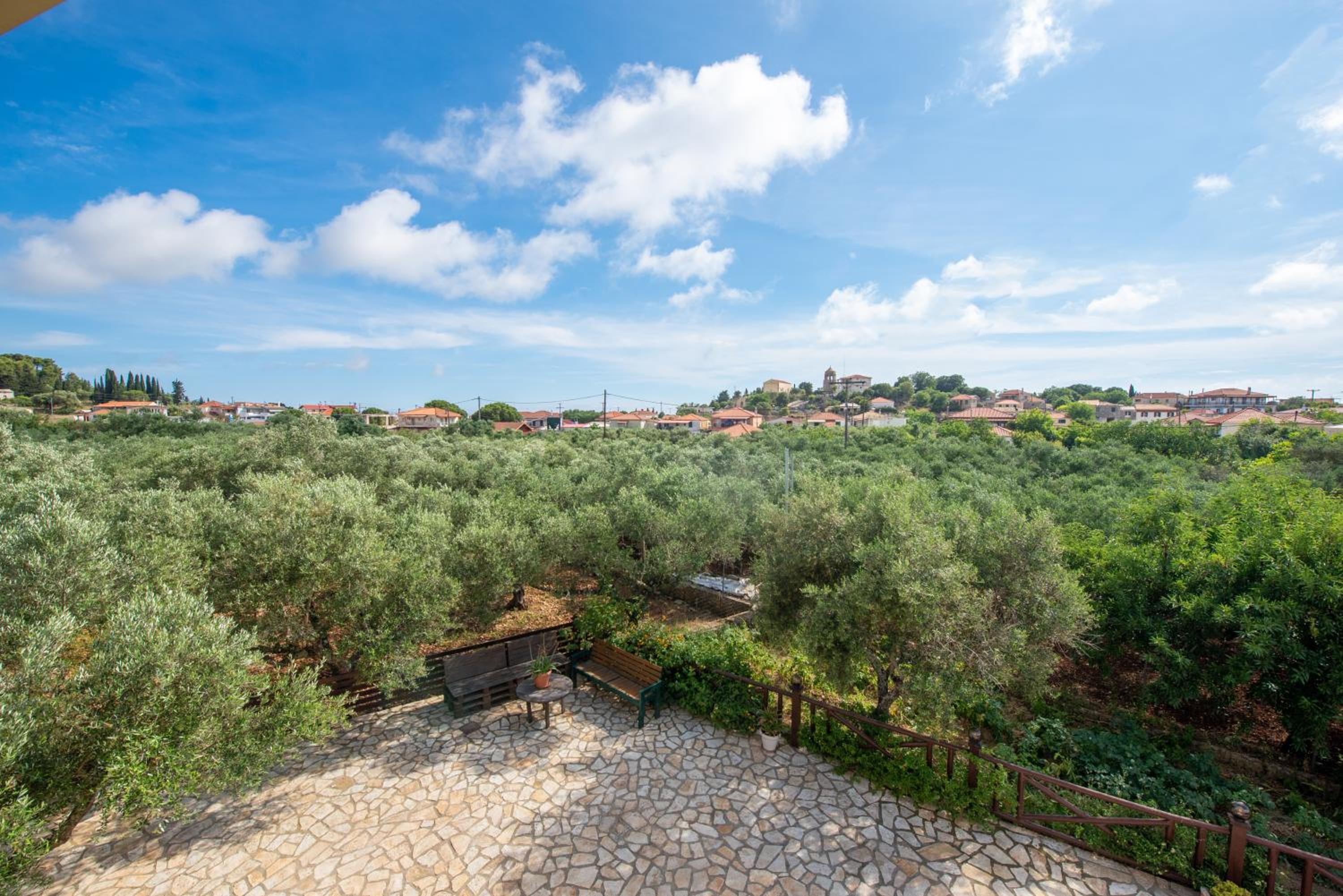 Melissa Luxury Apartments