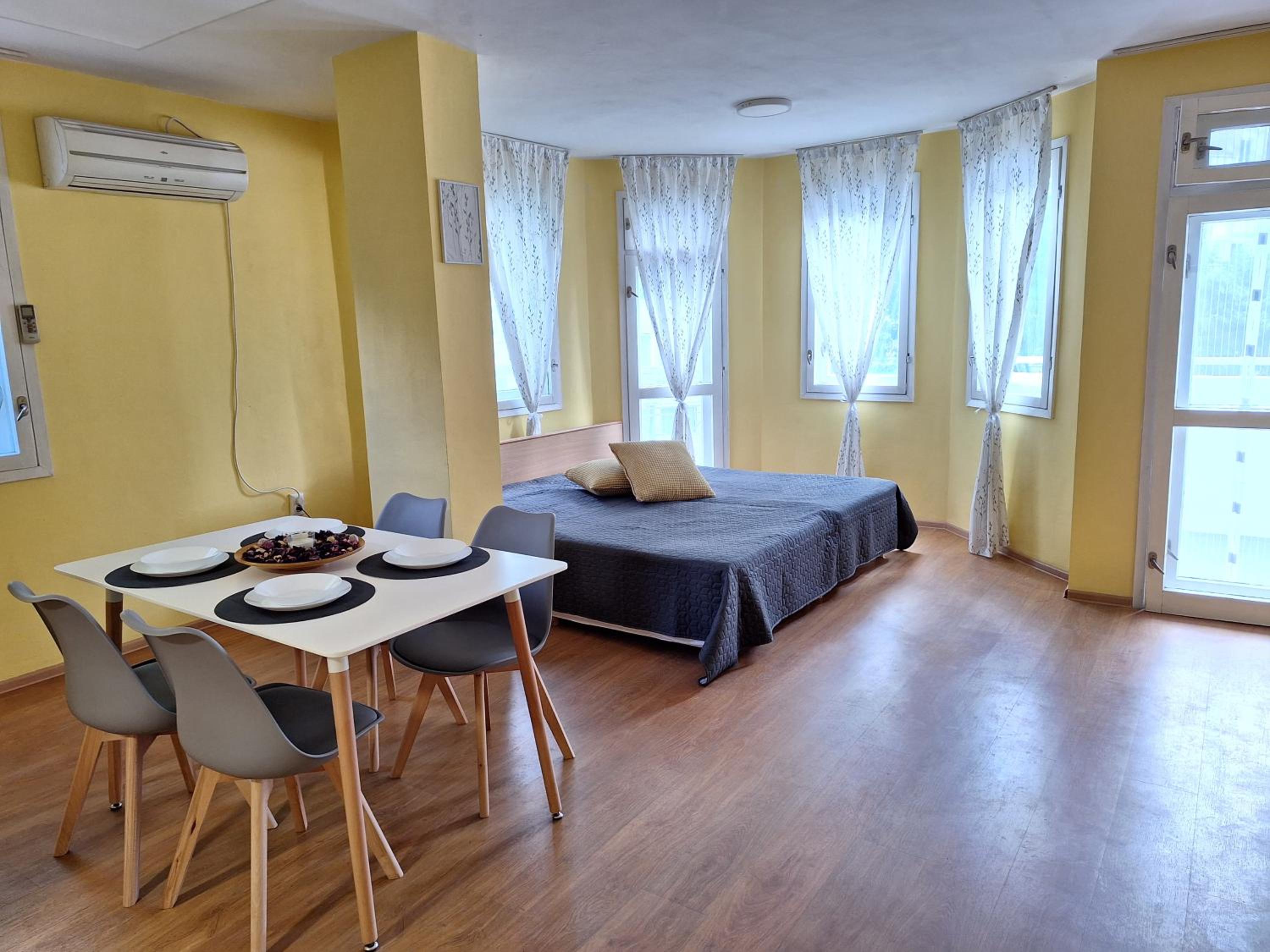 Top Location Harmony Apartment by HostEx