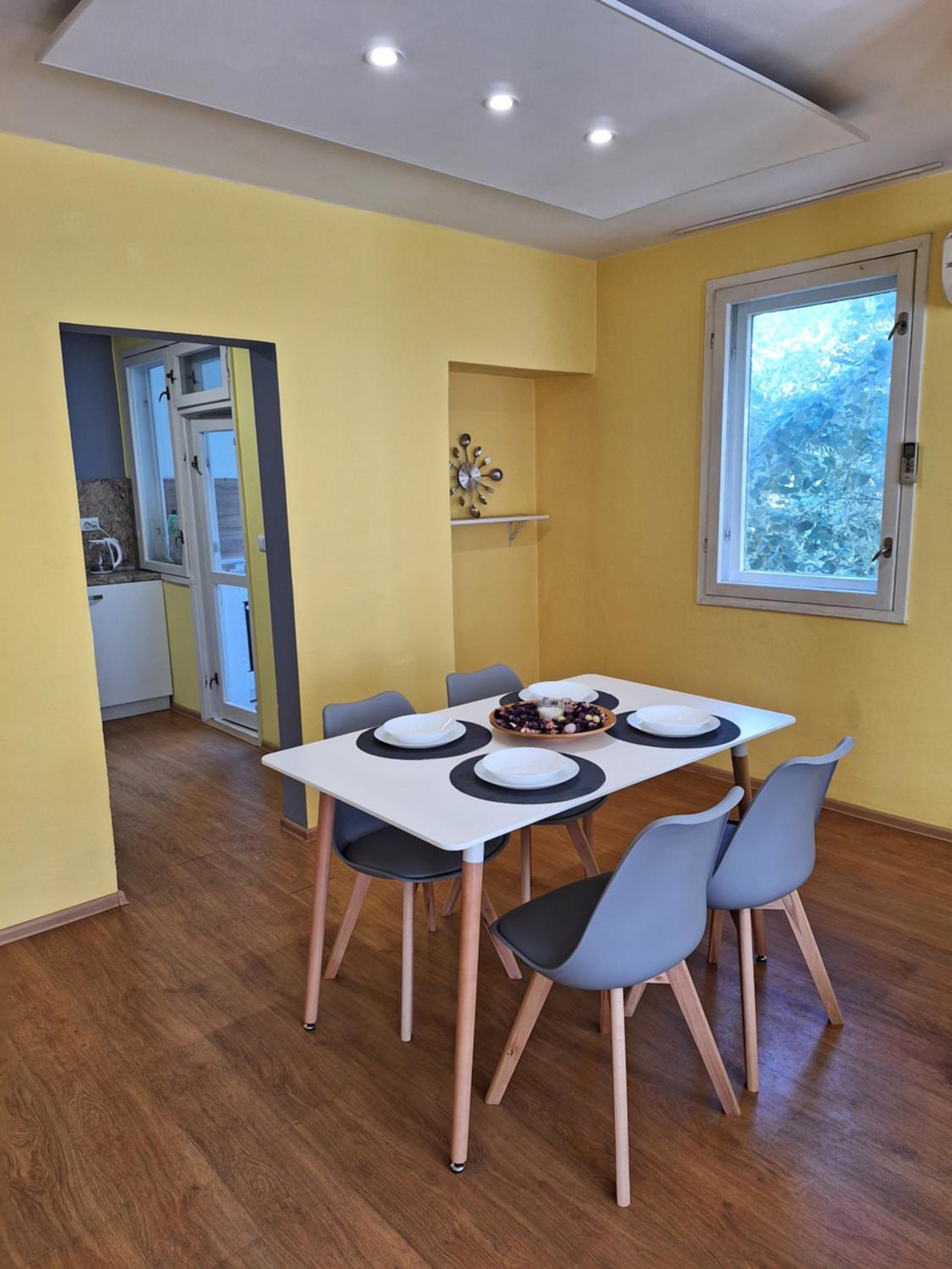 Top Location Harmony Apartment by HostEx