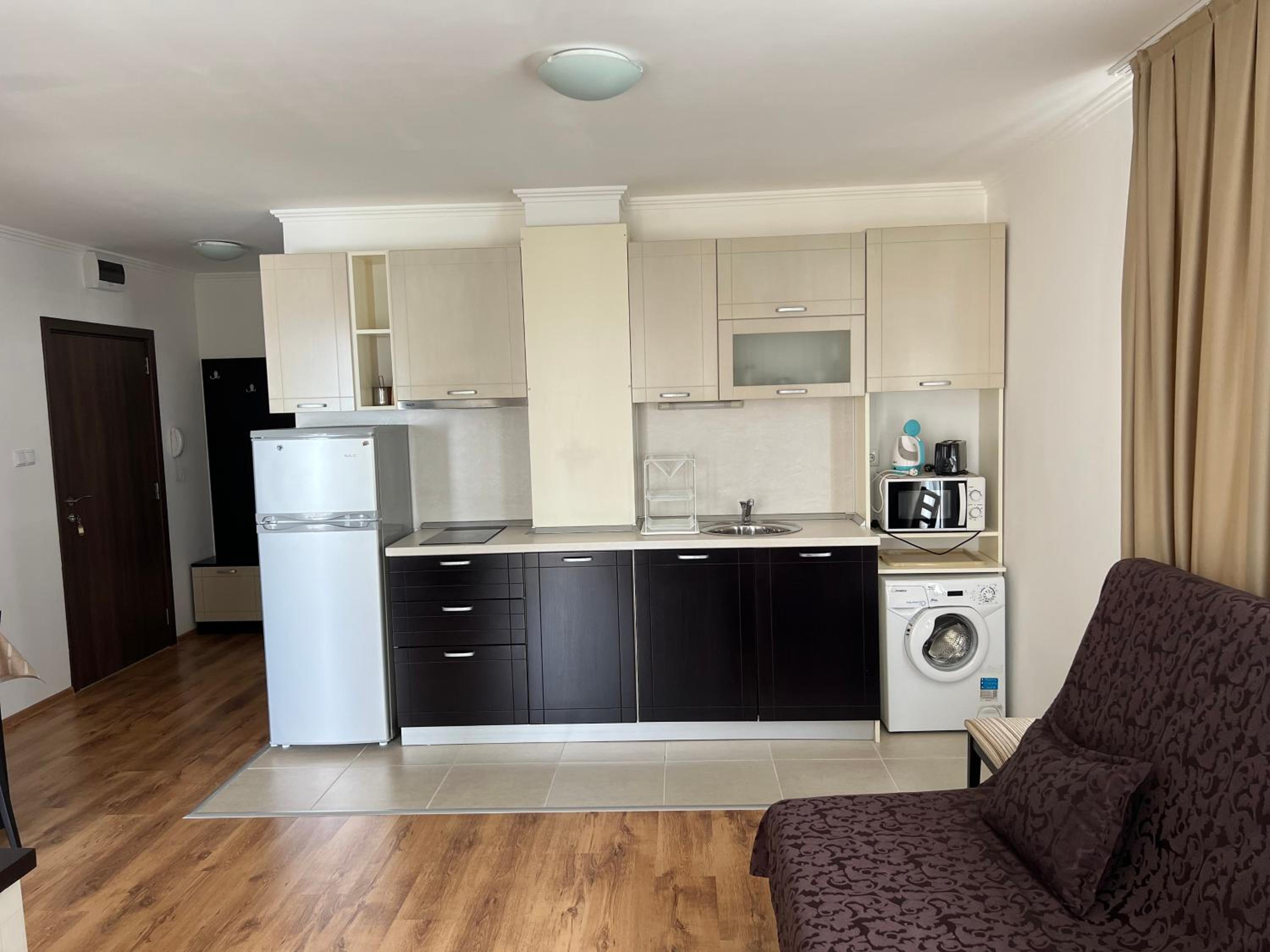Antorini Apartments