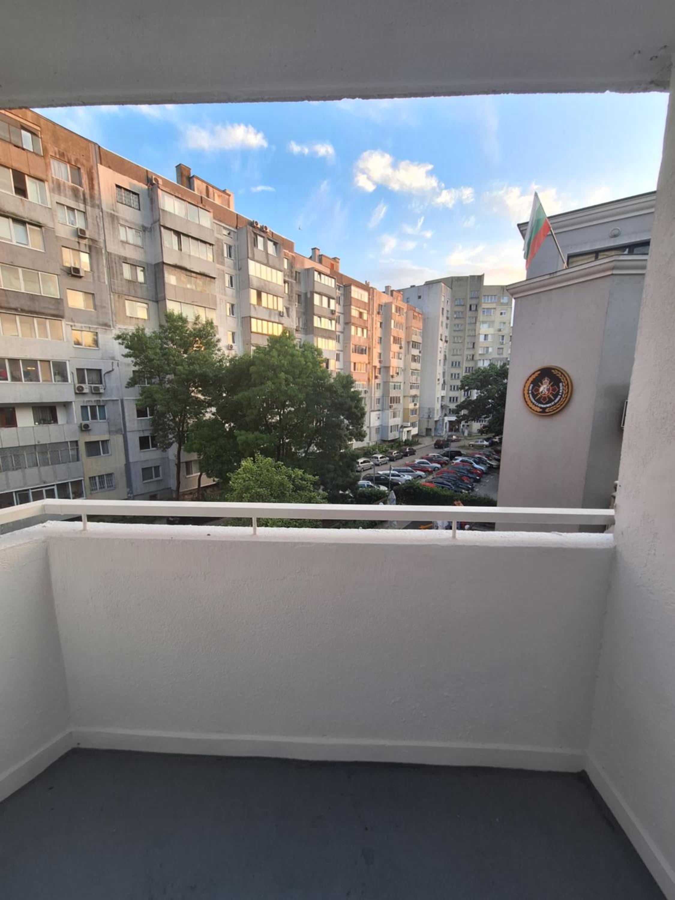 Top Location Harmony Apartment by HostEx
