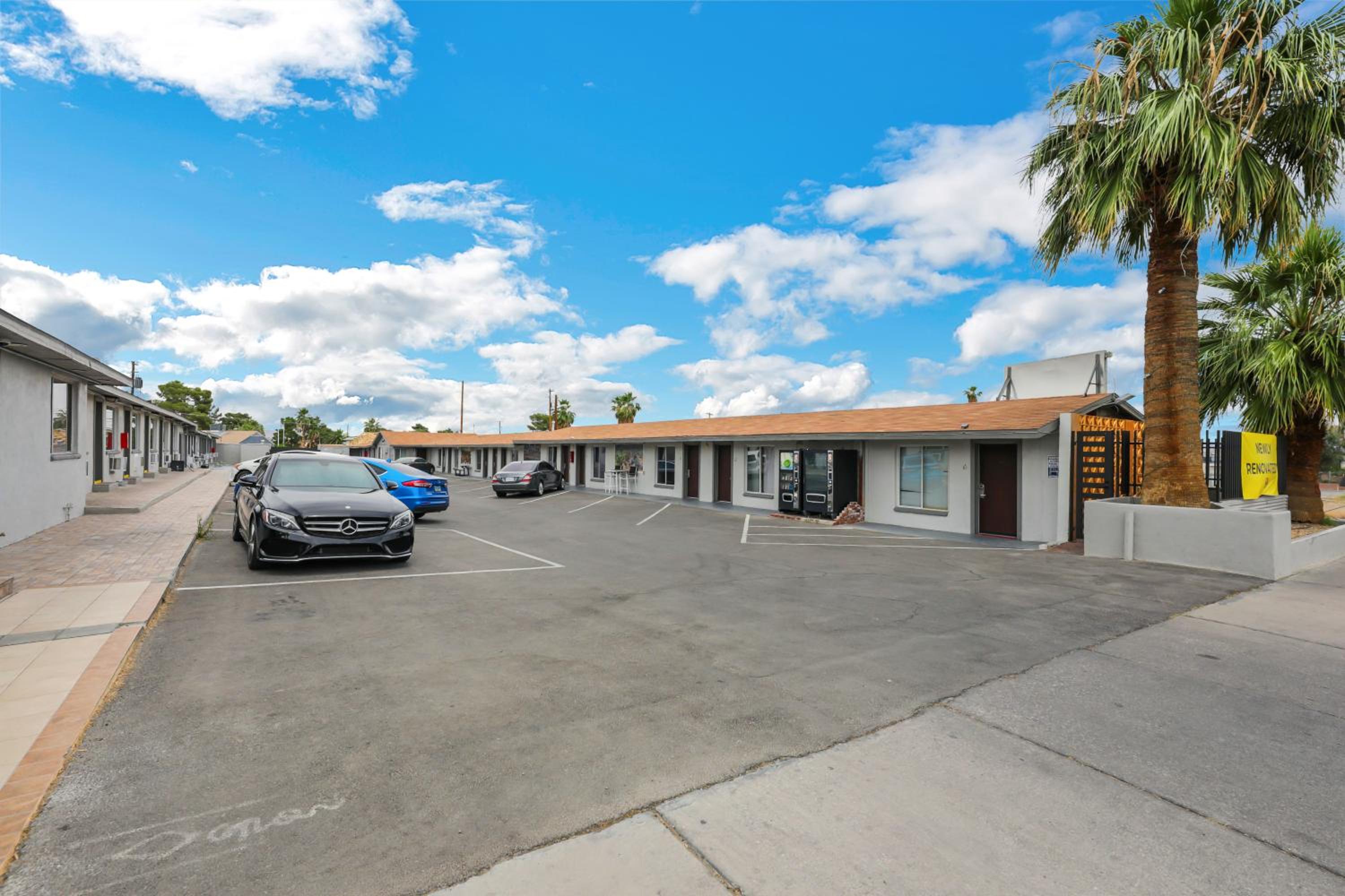 Desert Moon Motel
