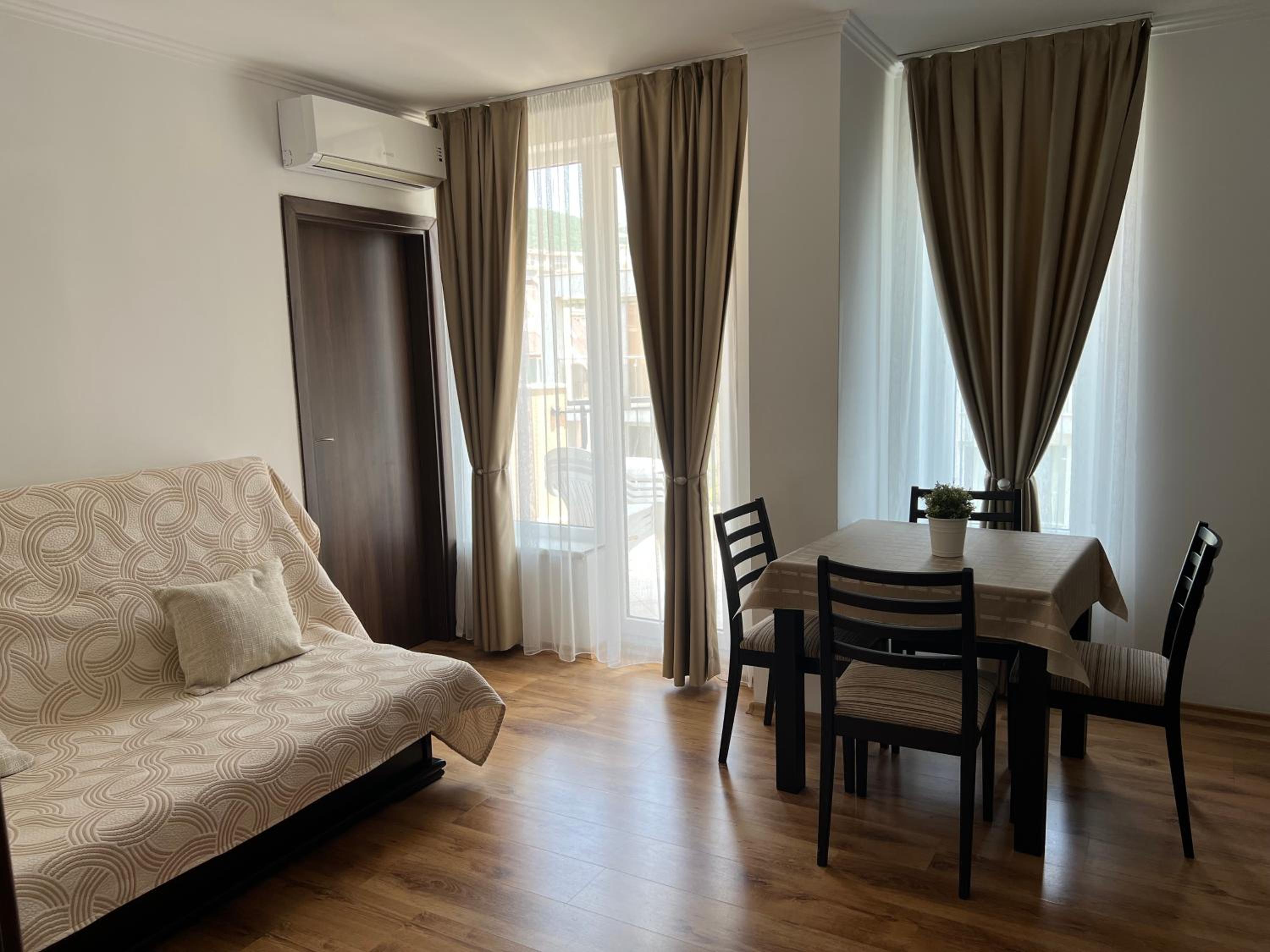 Antorini Apartments