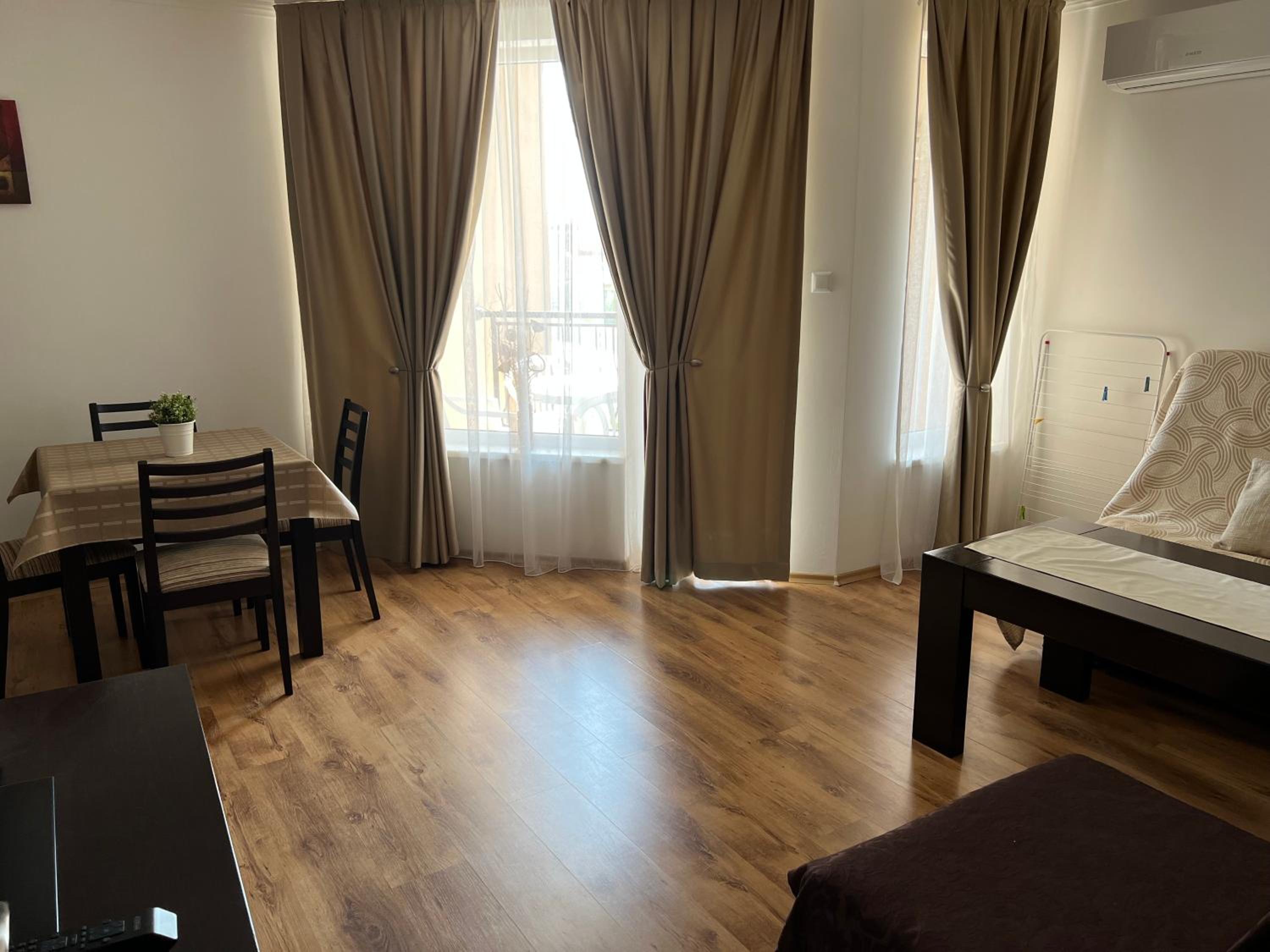 Antorini Apartments