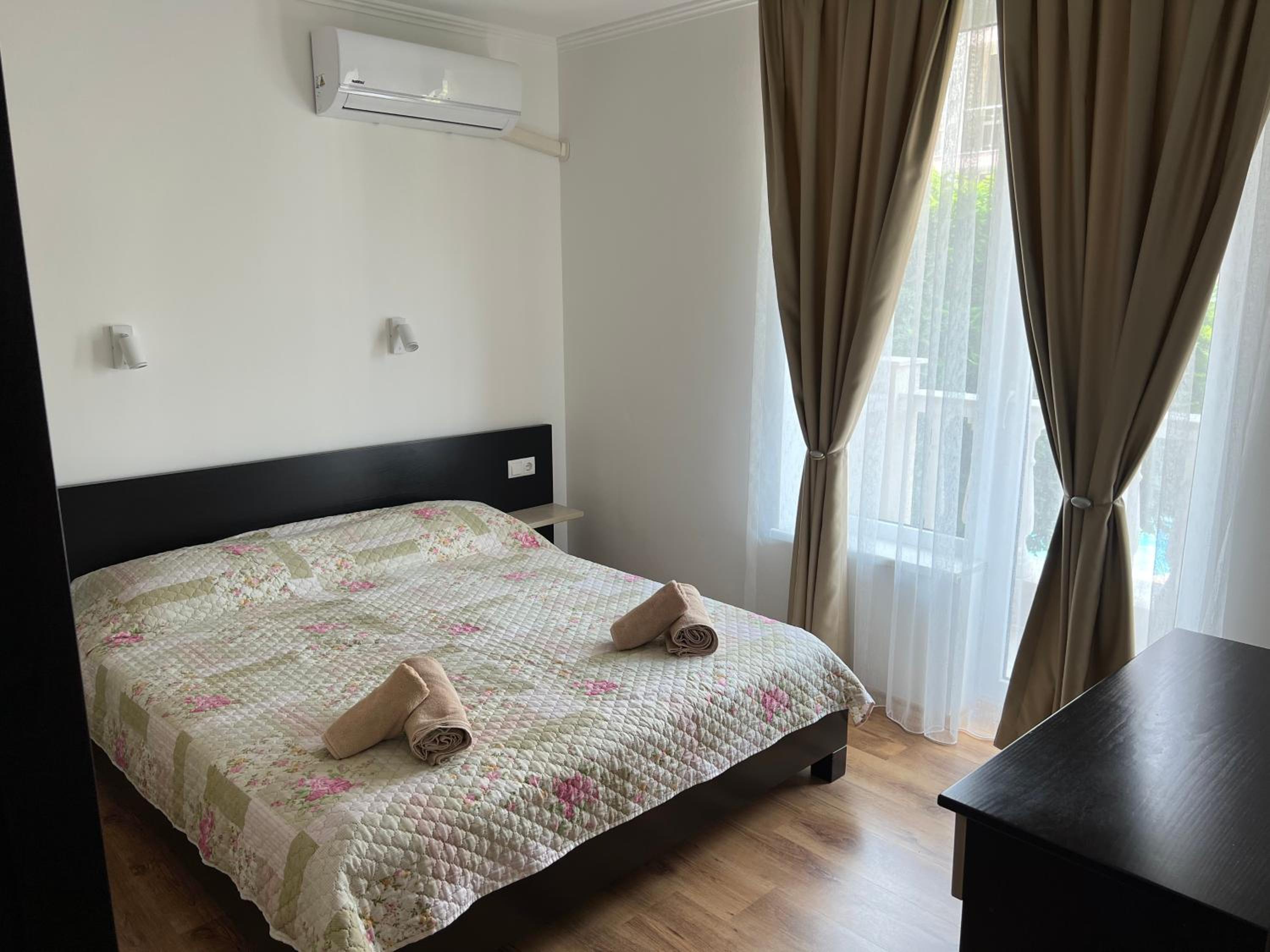 Antorini Apartments