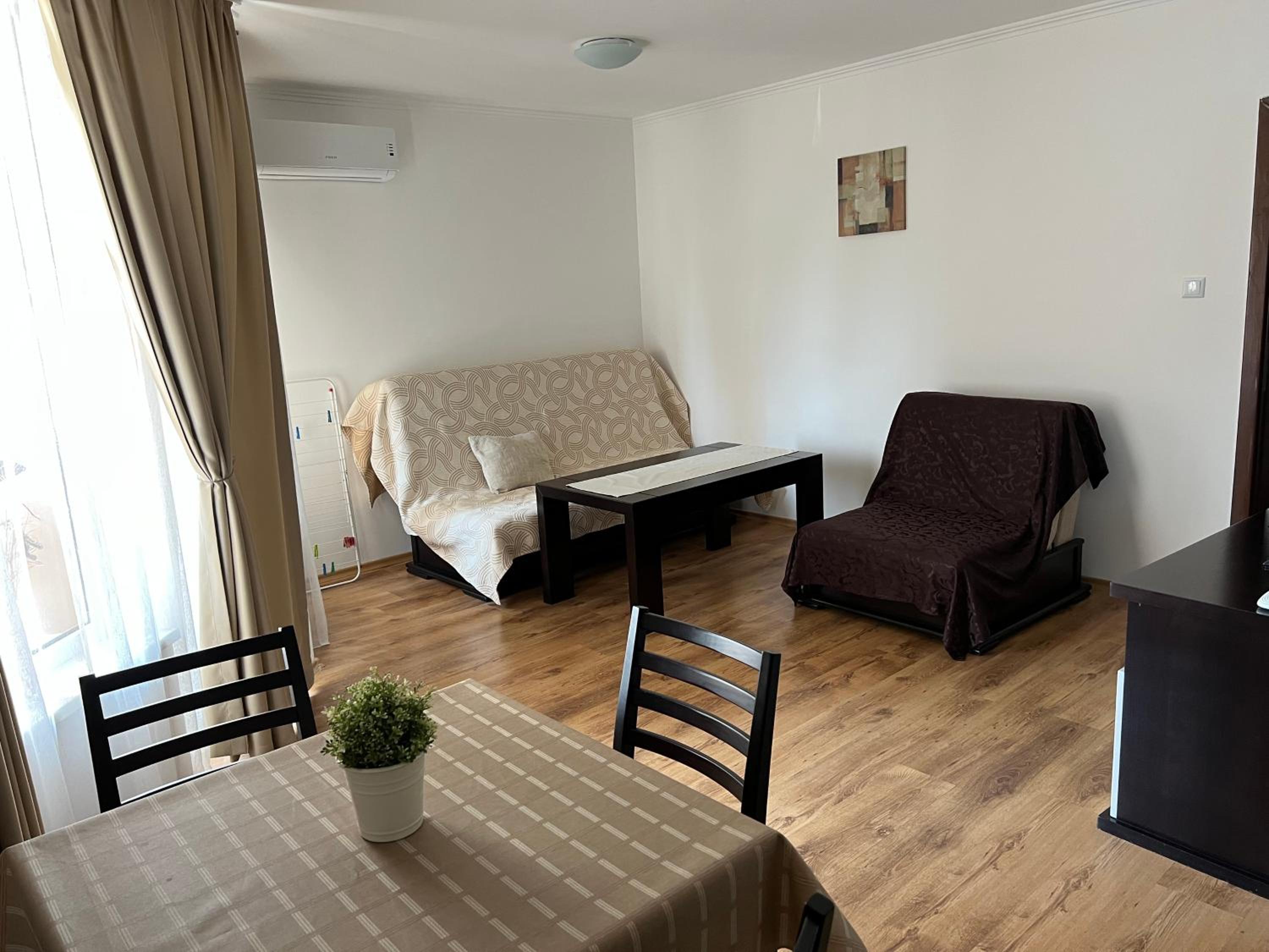 Antorini Apartments